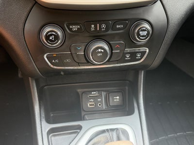 2018 Jeep Cherokee Latitude Plus FWD
