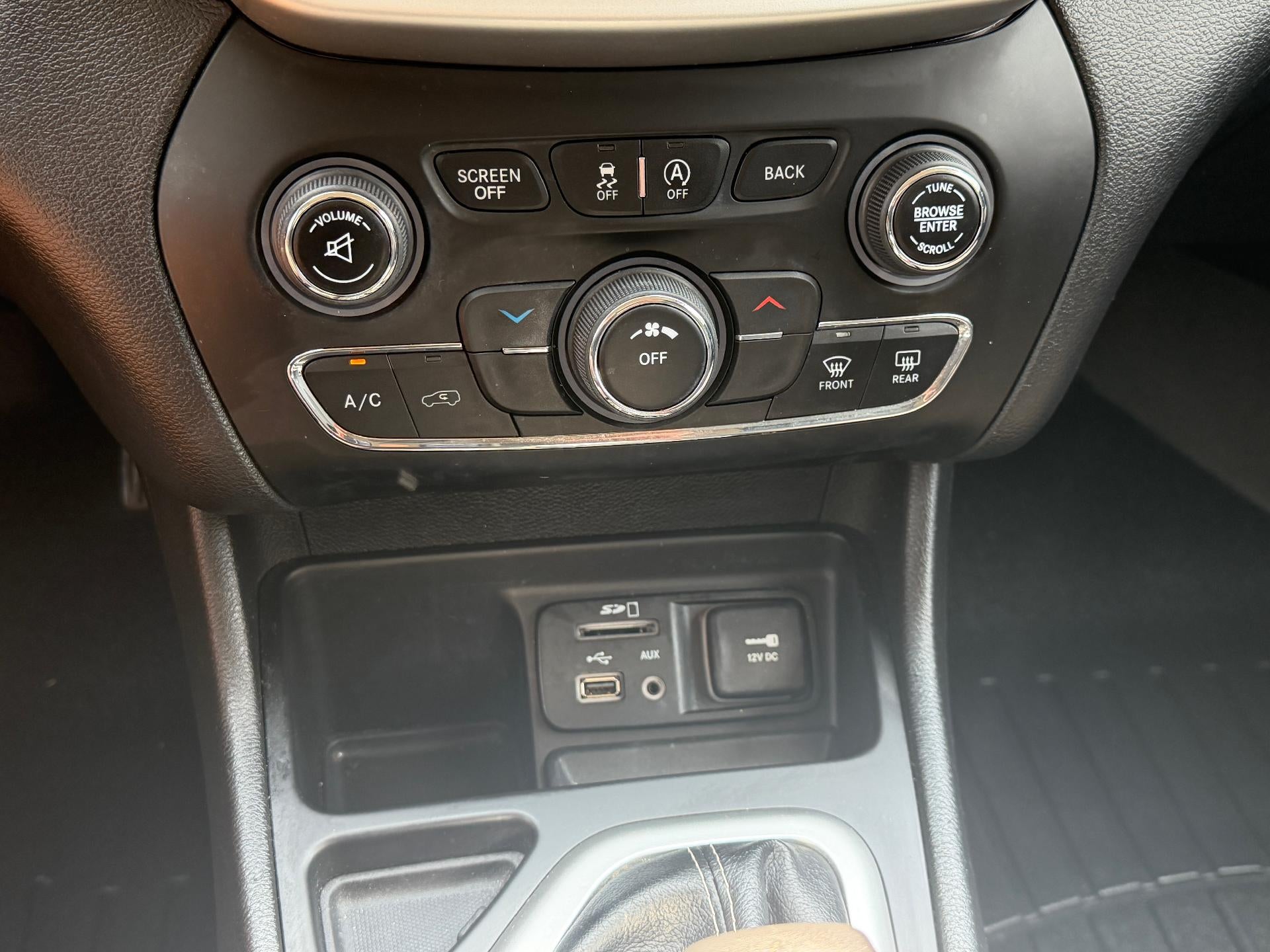 2018 Jeep Cherokee Latitude Plus FWD