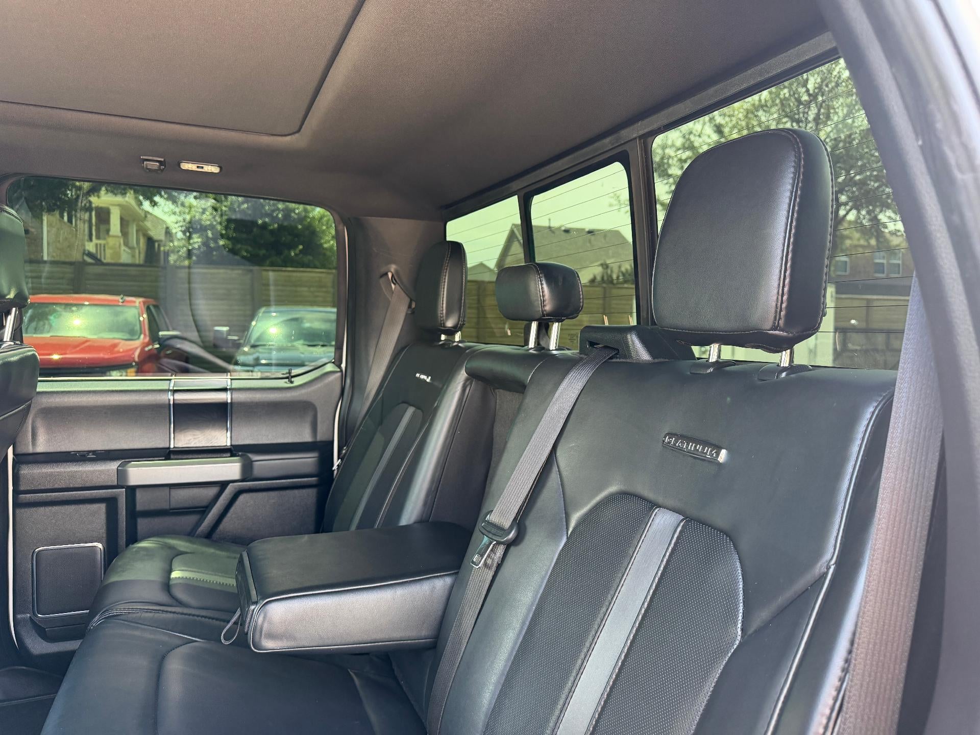 2019 Ford Super Duty F-250 SRW Platinum 4WD Crew Cab 6.75' Box