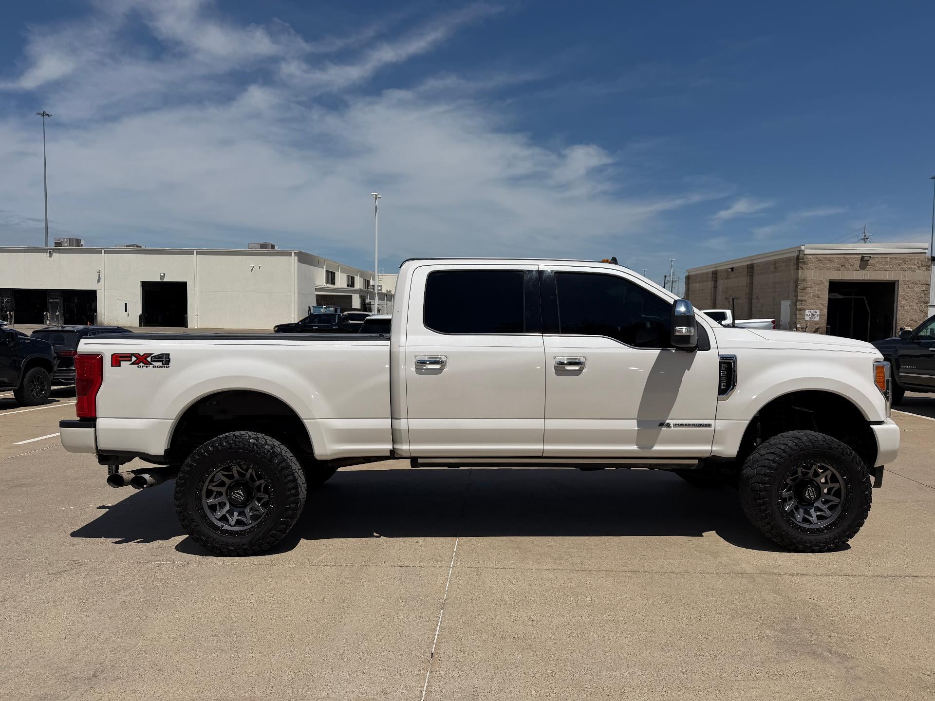 2019 Ford Super Duty F-250 SRW Platinum 4WD Crew Cab 6.75' Box