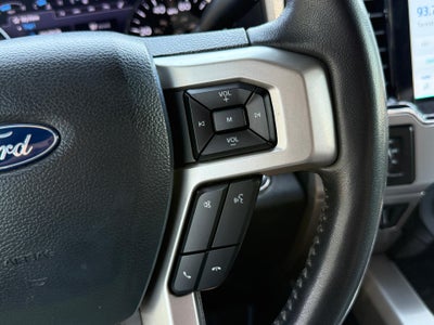 2022 Ford Super Duty F-250 SRW LARIAT 4WD Crew Cab 8' Box