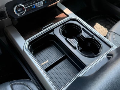 2022 Ford Super Duty F-250 SRW LARIAT 4WD Crew Cab 8' Box