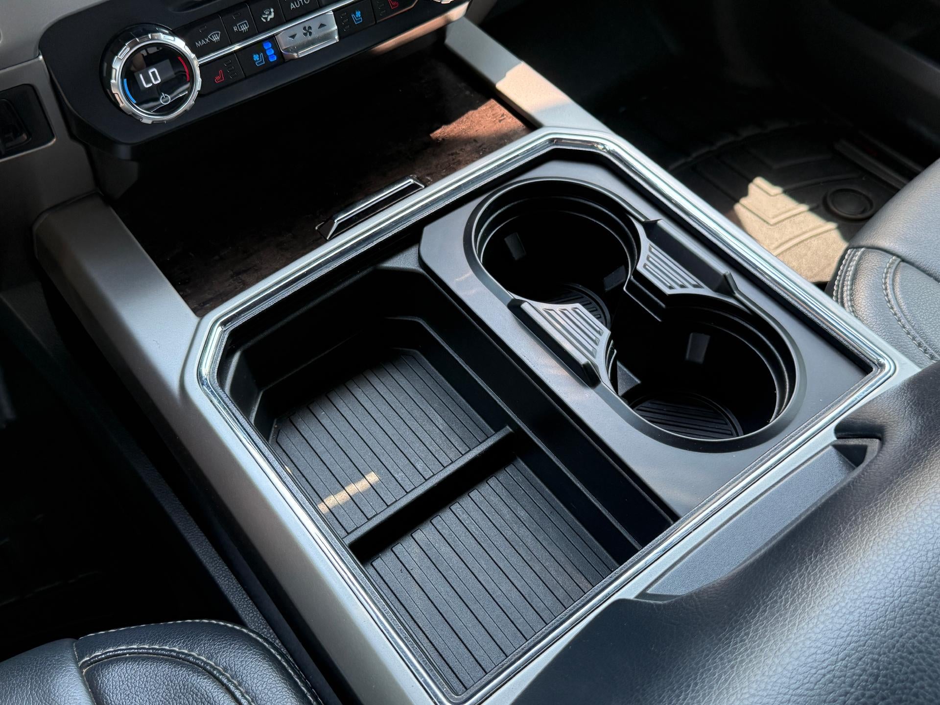 2022 Ford Super Duty F-250 SRW LARIAT 4WD Crew Cab 8' Box