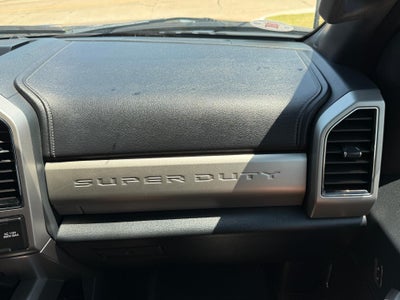 2022 Ford Super Duty F-250 SRW LARIAT 4WD Crew Cab 8' Box