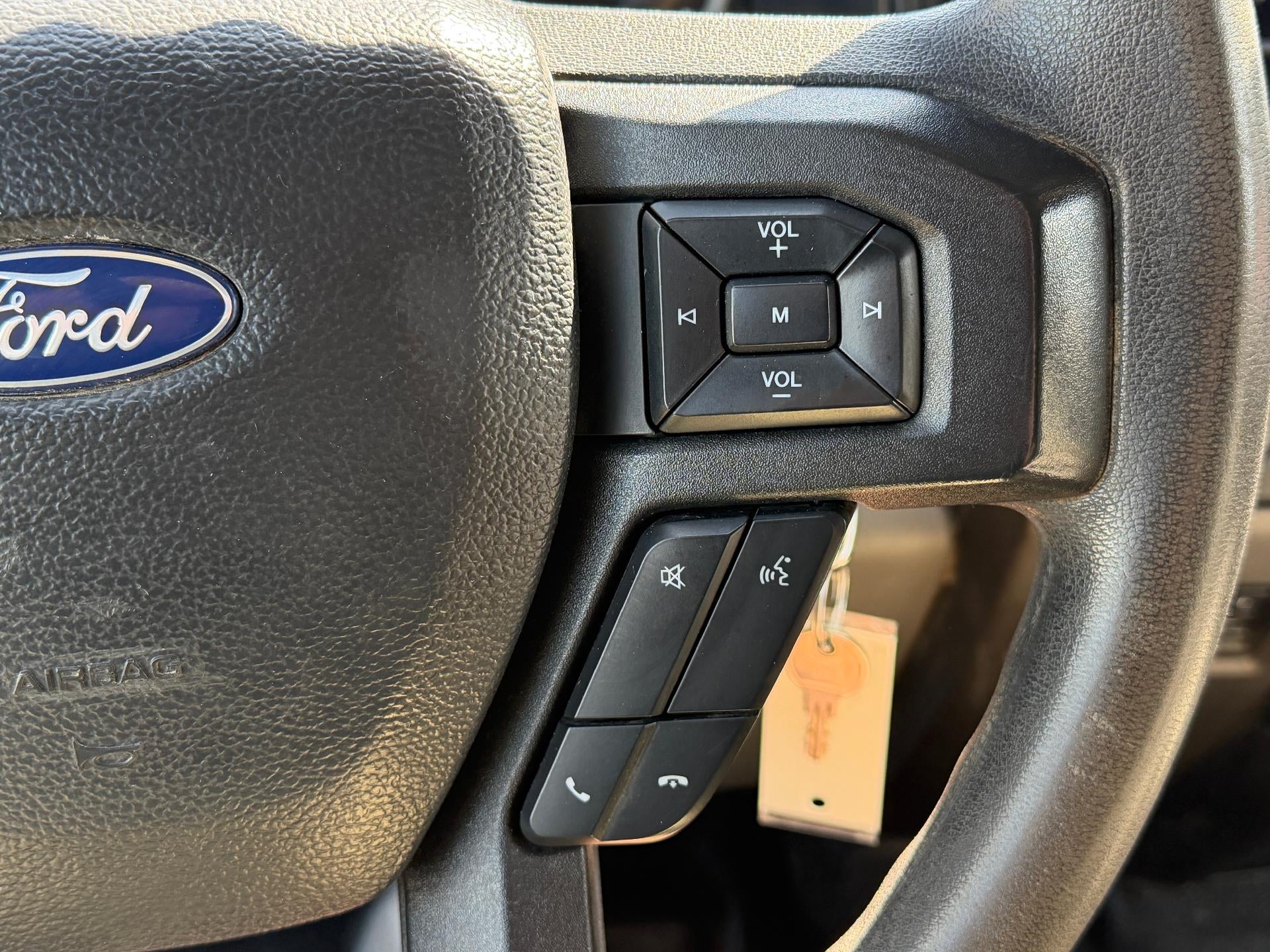 2022 Ford Super Duty F-250 SRW XL 4WD Crew Cab 6.75' Box