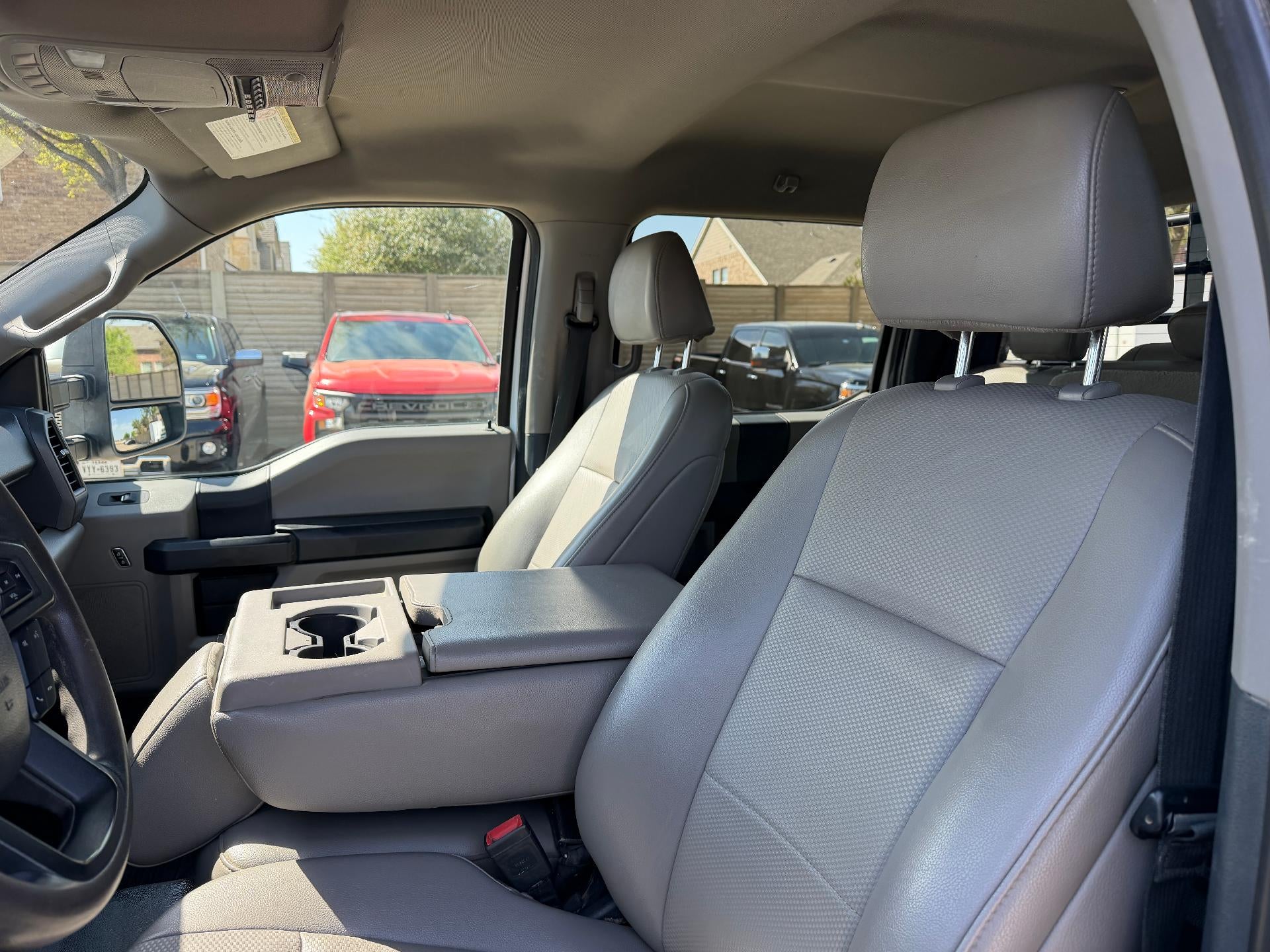 2022 Ford Super Duty F-250 SRW XL 4WD Crew Cab 6.75' Box