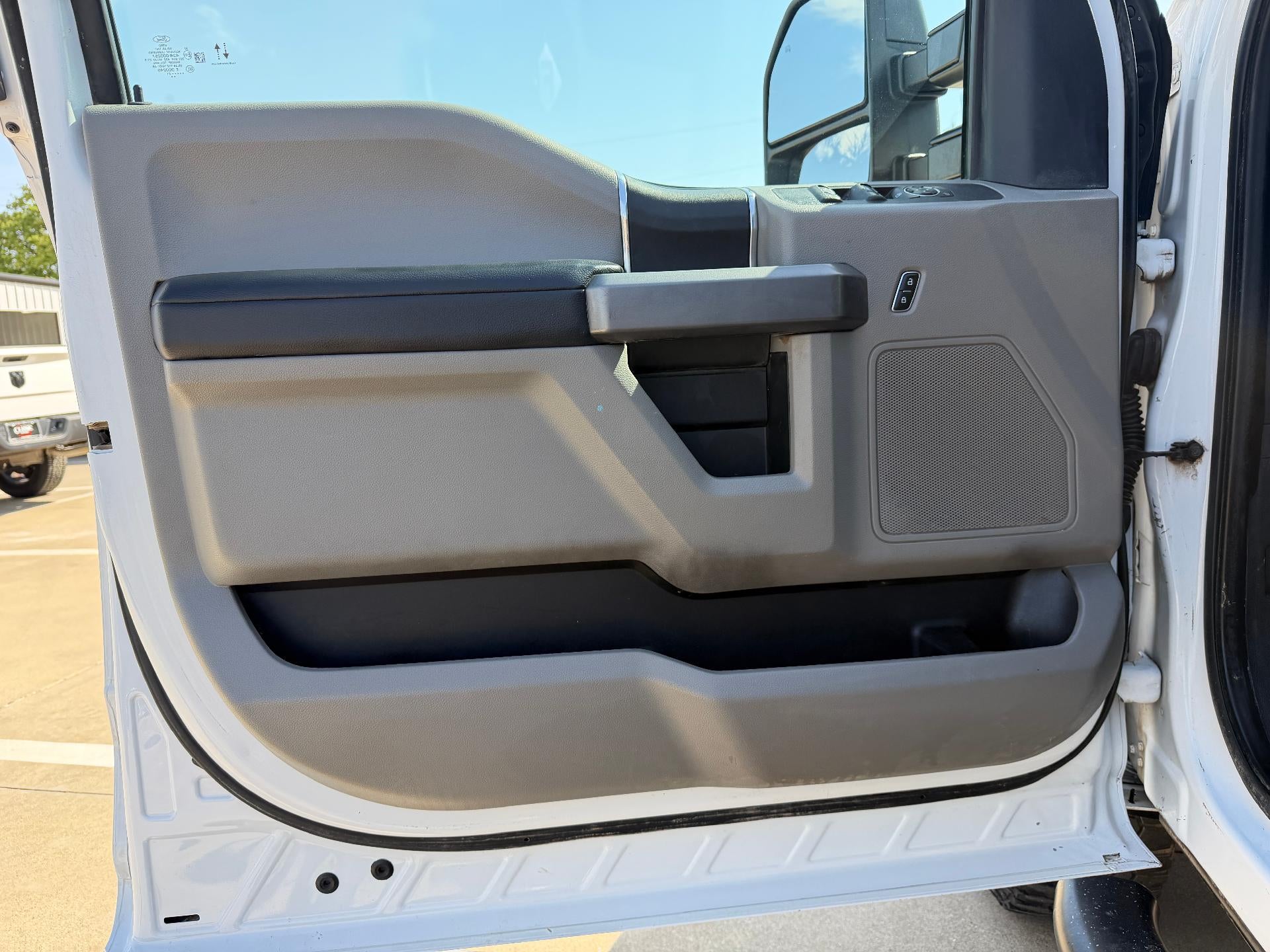 2022 Ford Super Duty F-250 SRW XL 4WD Crew Cab 6.75' Box