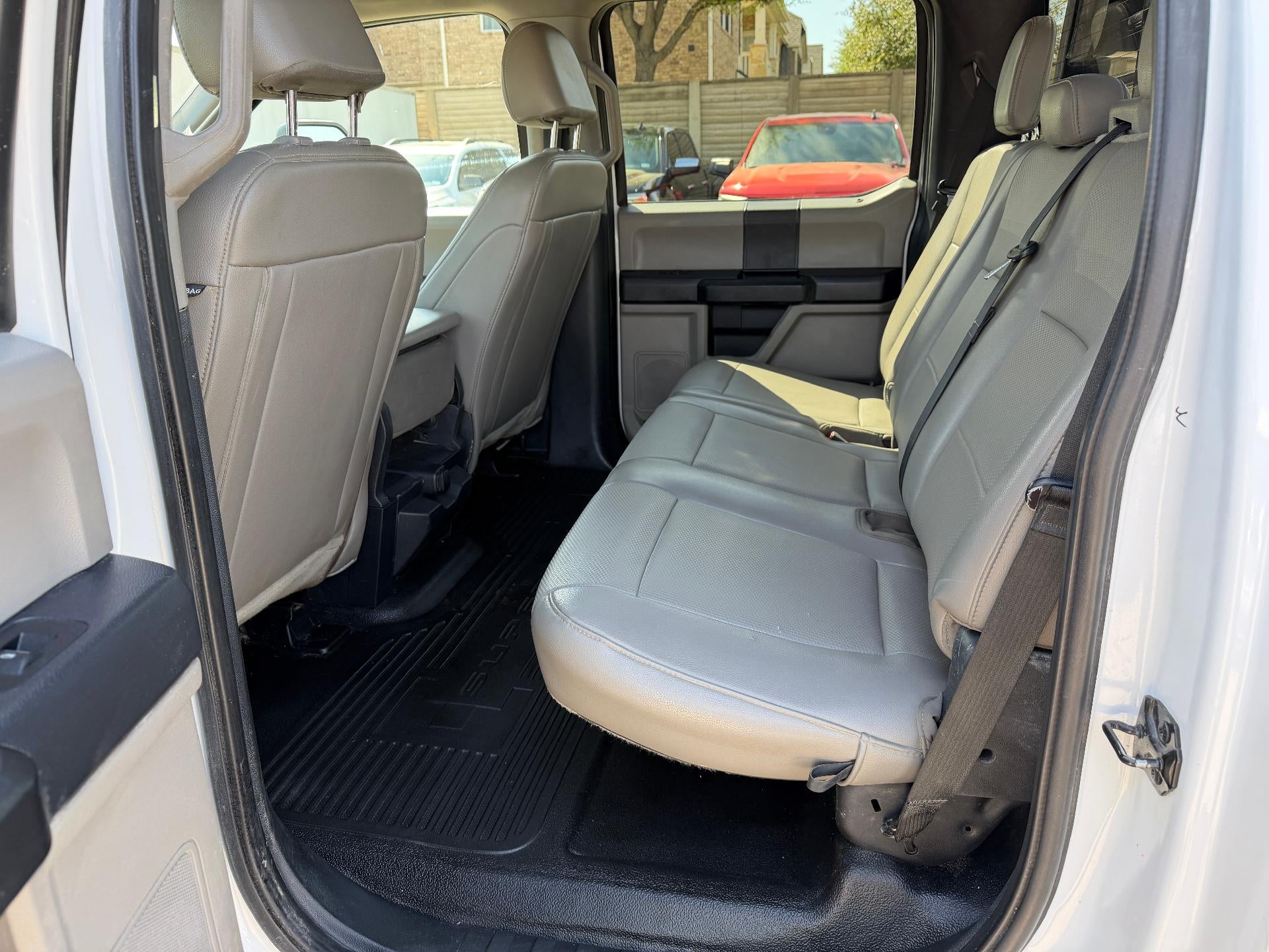 2022 Ford Super Duty F-250 SRW XL 4WD Crew Cab 6.75' Box