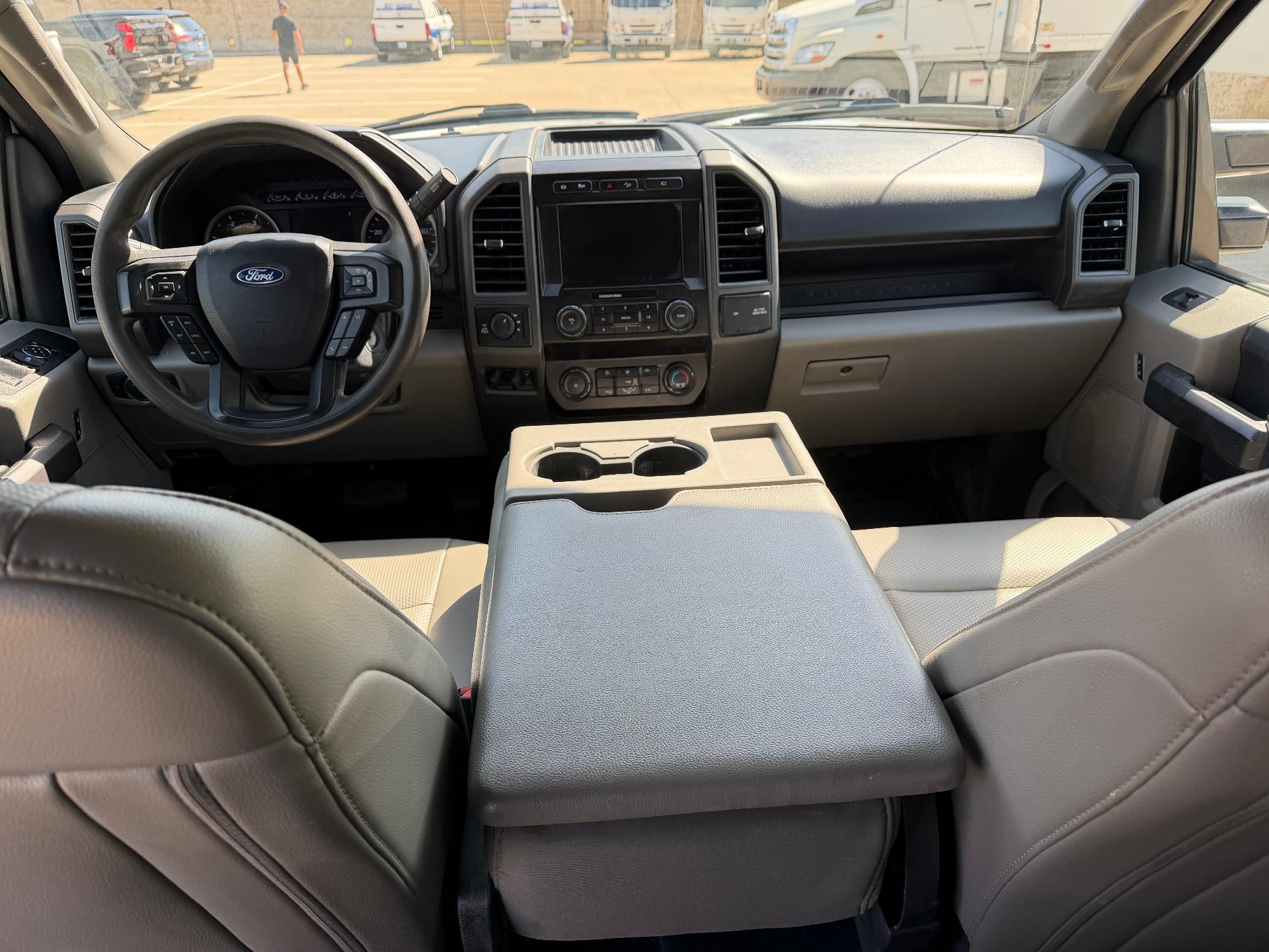 2022 Ford Super Duty F-250 SRW XL 4WD Crew Cab 6.75' Box