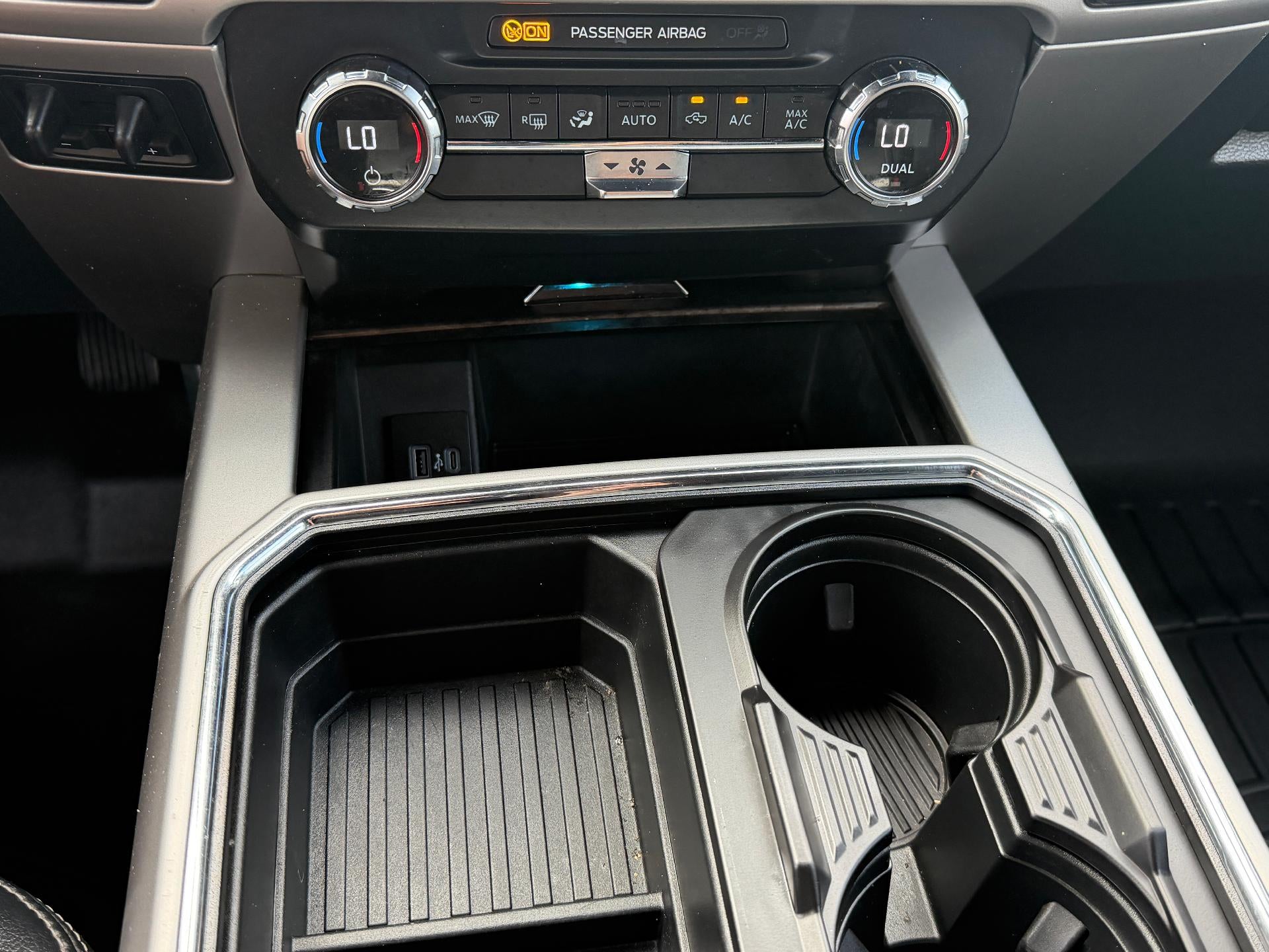 2022 Ford Super Duty F-250 SRW LARIAT 4WD Crew Cab 8' Box