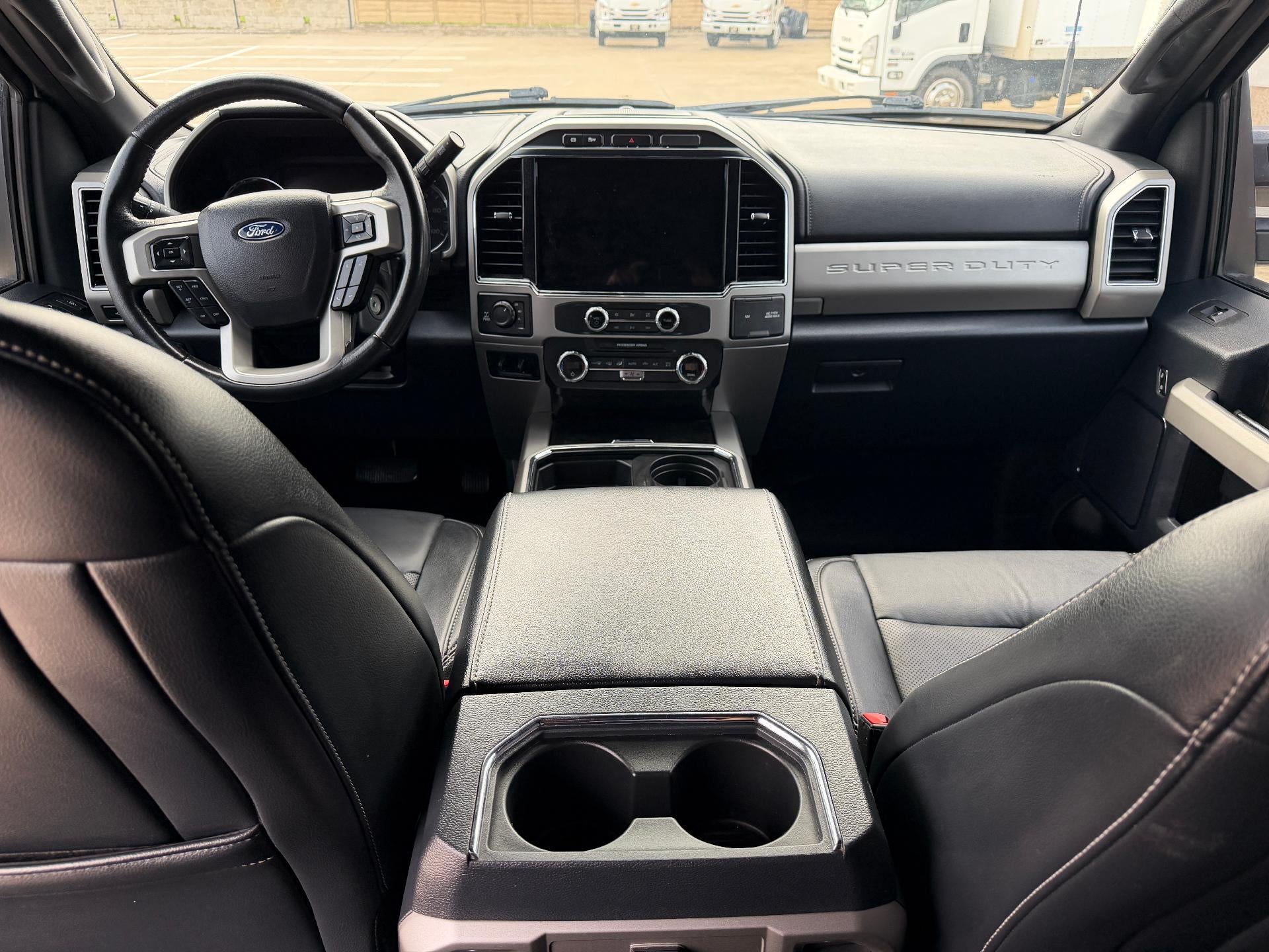 2022 Ford Super Duty F-250 SRW LARIAT 4WD Crew Cab 8' Box