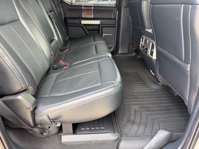 2022 Ford Super Duty F-250 SRW LARIAT 4WD Crew Cab 8' Box