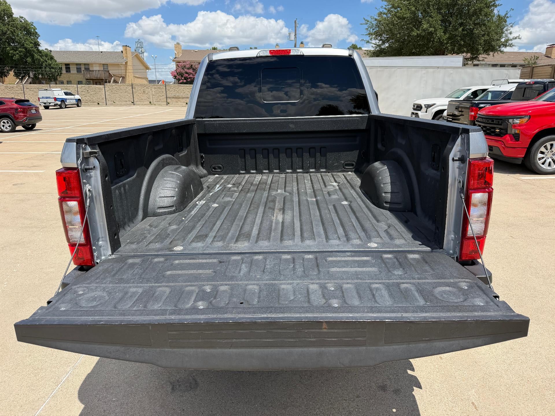 2022 Ford Super Duty F-250 SRW LARIAT 4WD Crew Cab 8' Box