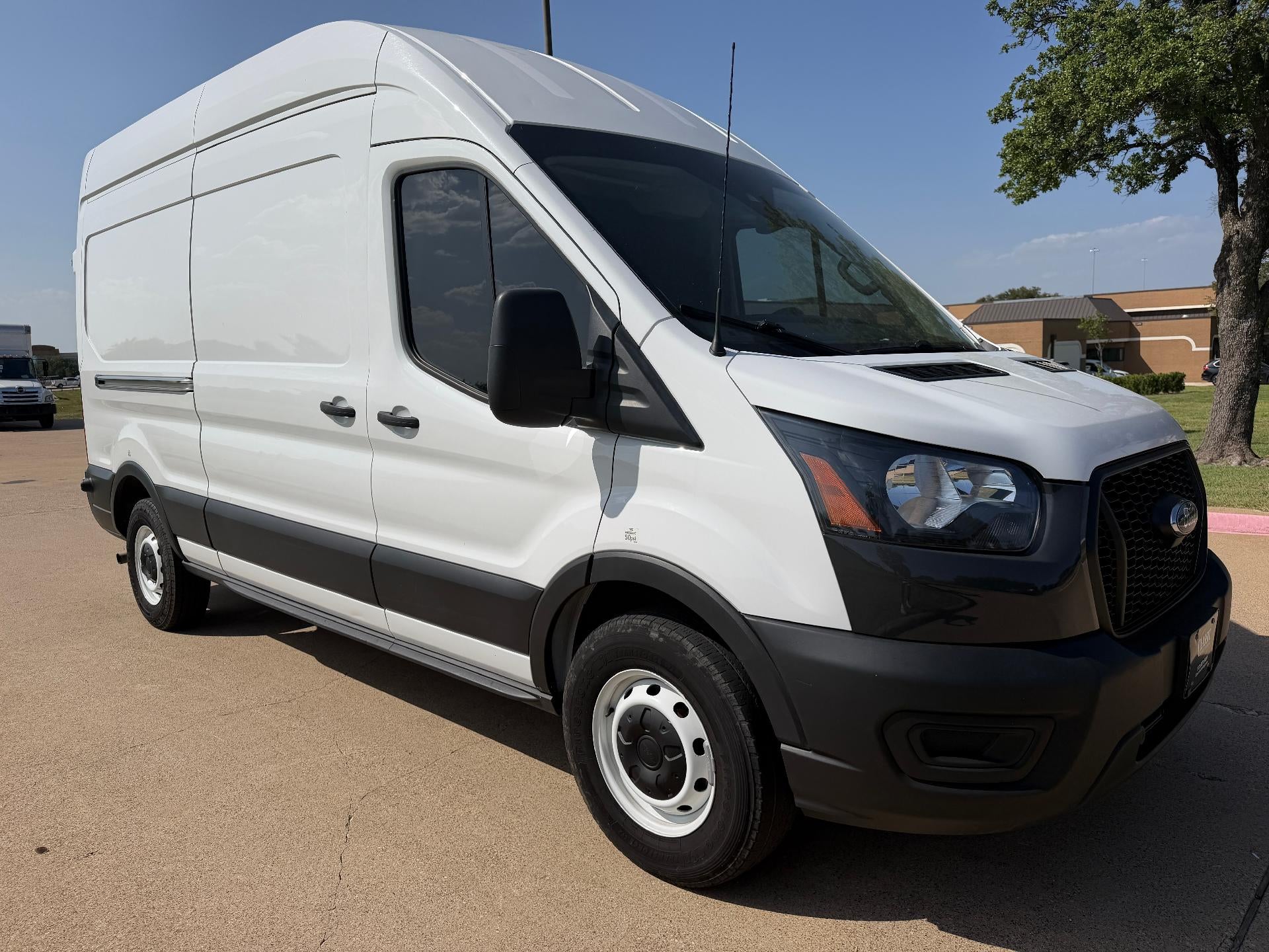 2023 Ford Transit Cargo Van T-250 148" Hi Rf 9070 GVWR RWD