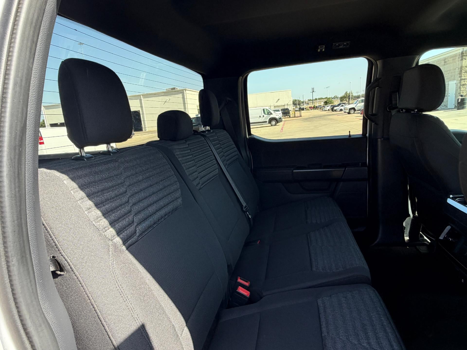 2022 Ford F-150 XL 2WD SuperCrew 5.5' Box