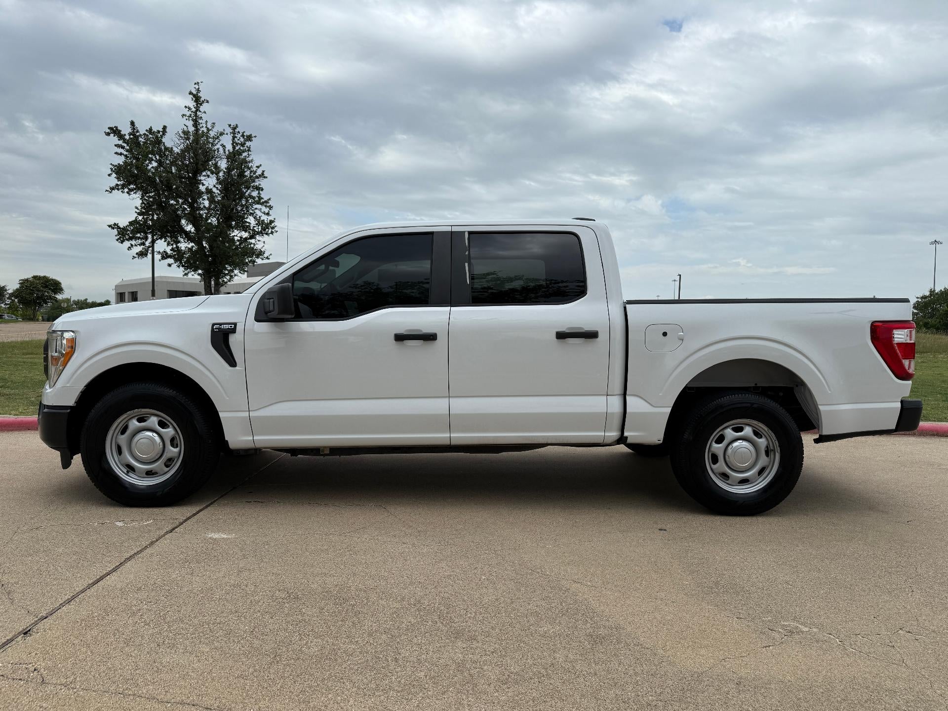 2021 Ford F-150 XL 2WD SuperCrew 5.5' Box