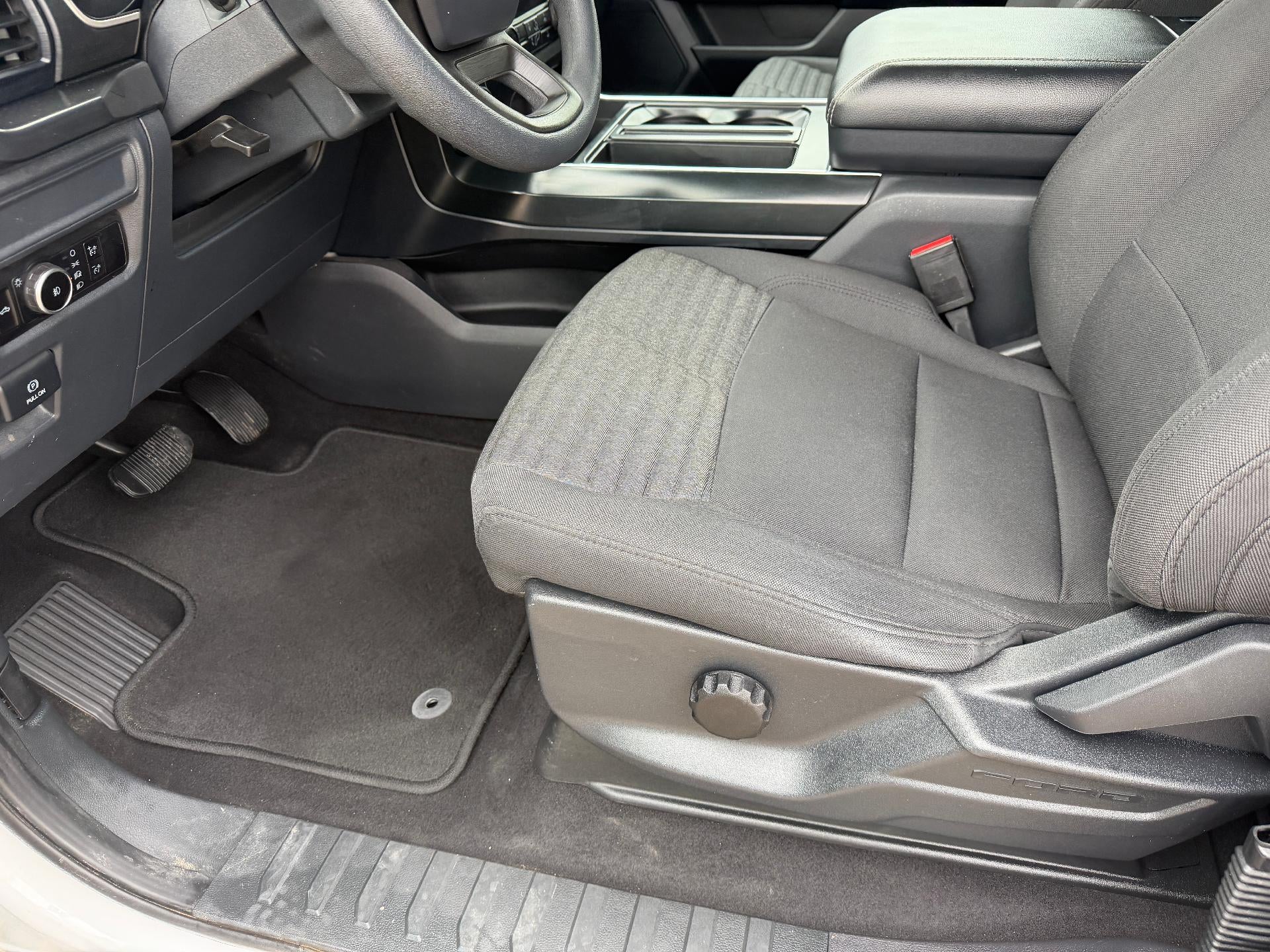 2023 Ford F-150 XL 2WD SuperCrew 5.5' Box