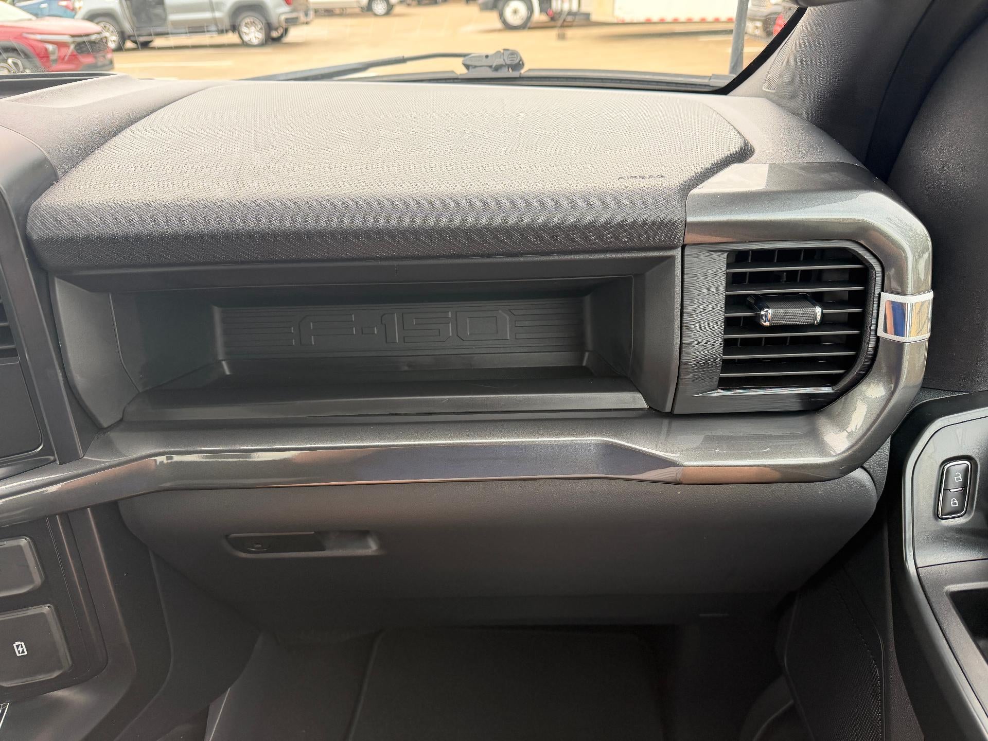 2023 Ford F-150 XL 2WD SuperCrew 5.5' Box