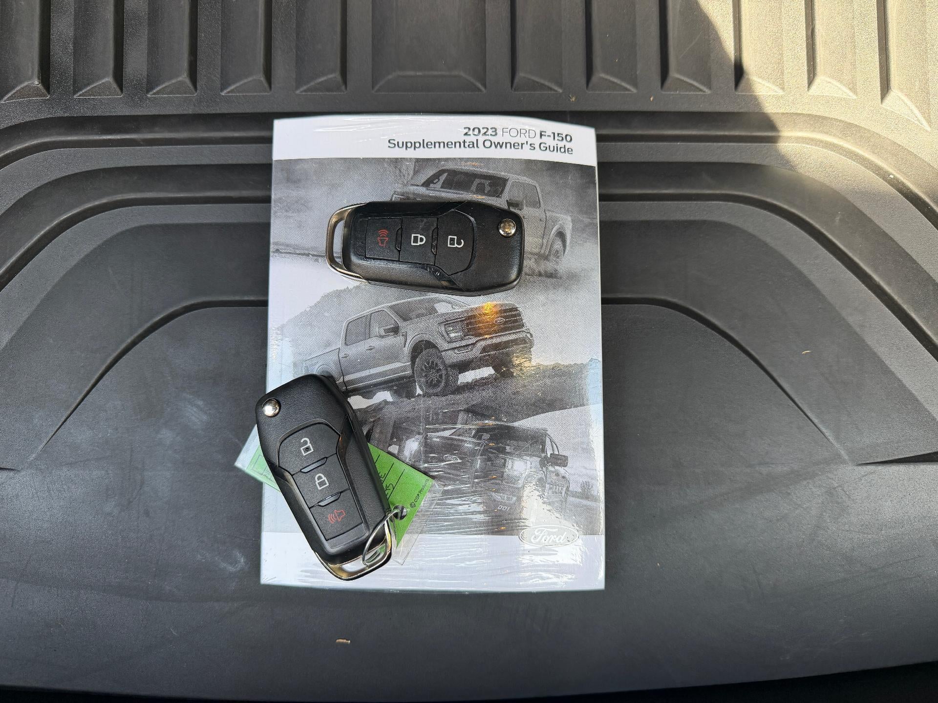 2023 Ford F-150 XL 2WD SuperCrew 5.5' Box