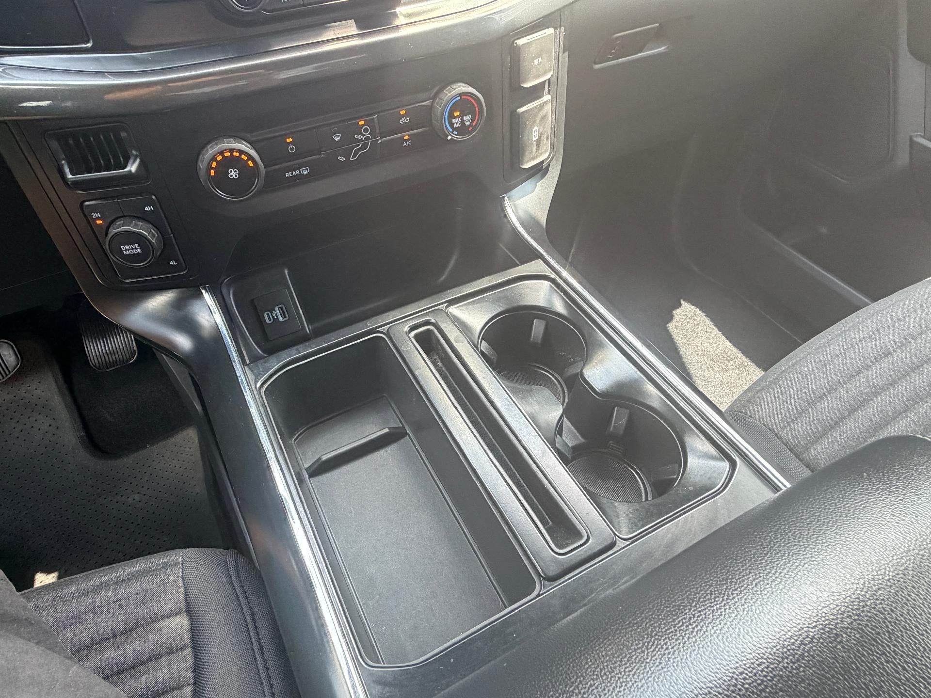 2023 Ford F-150 XL 4WD SuperCrew 5.5' Box