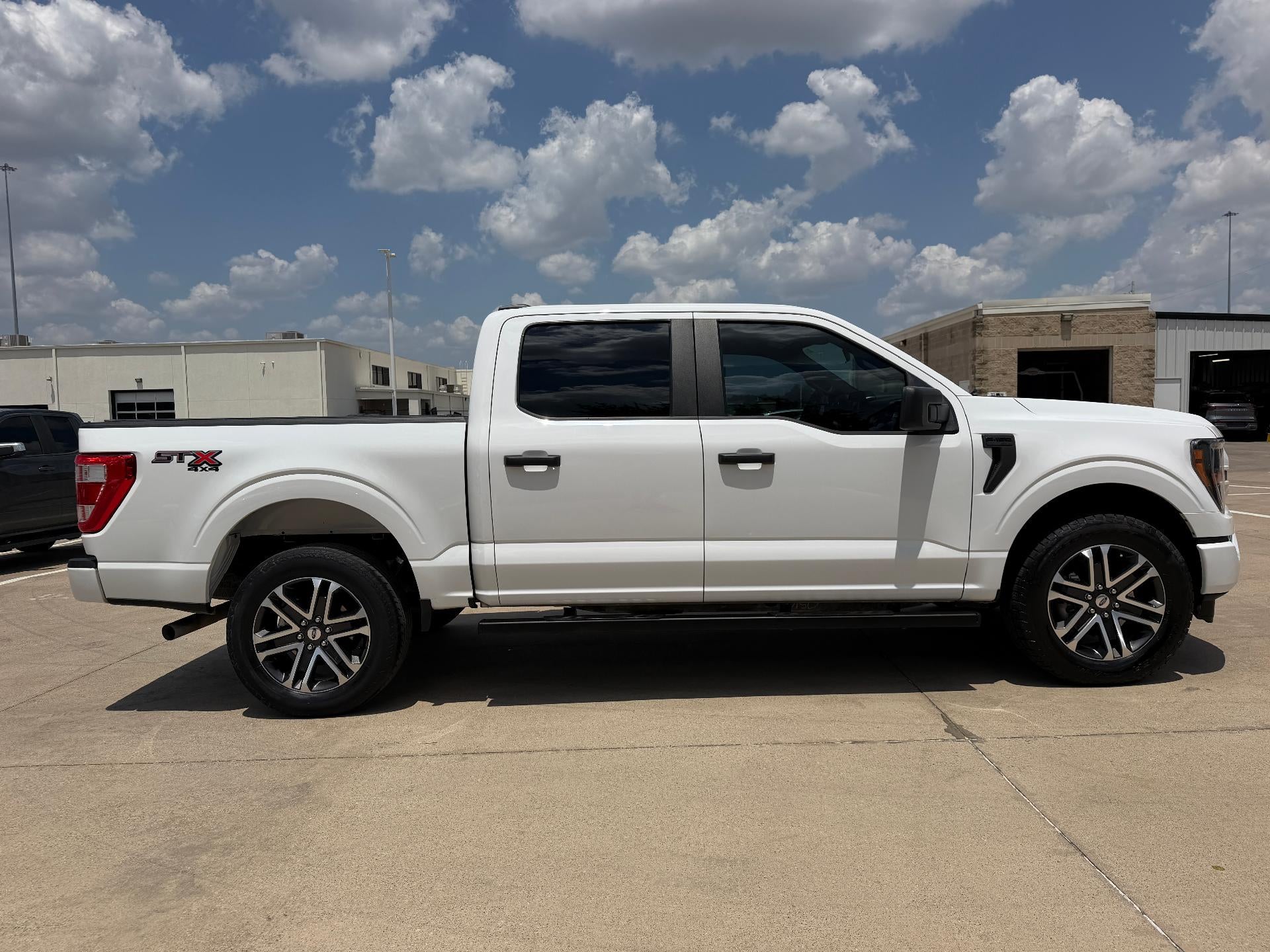 2023 Ford F-150 XL 4WD SuperCrew 5.5' Box