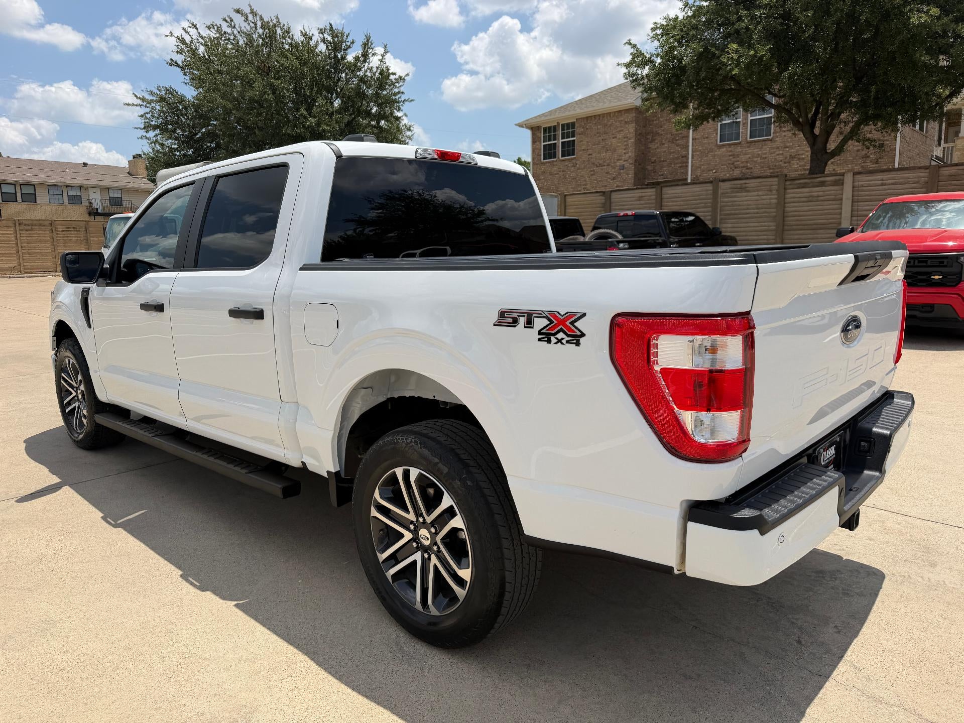 2023 Ford F-150 XL 4WD SuperCrew 5.5' Box