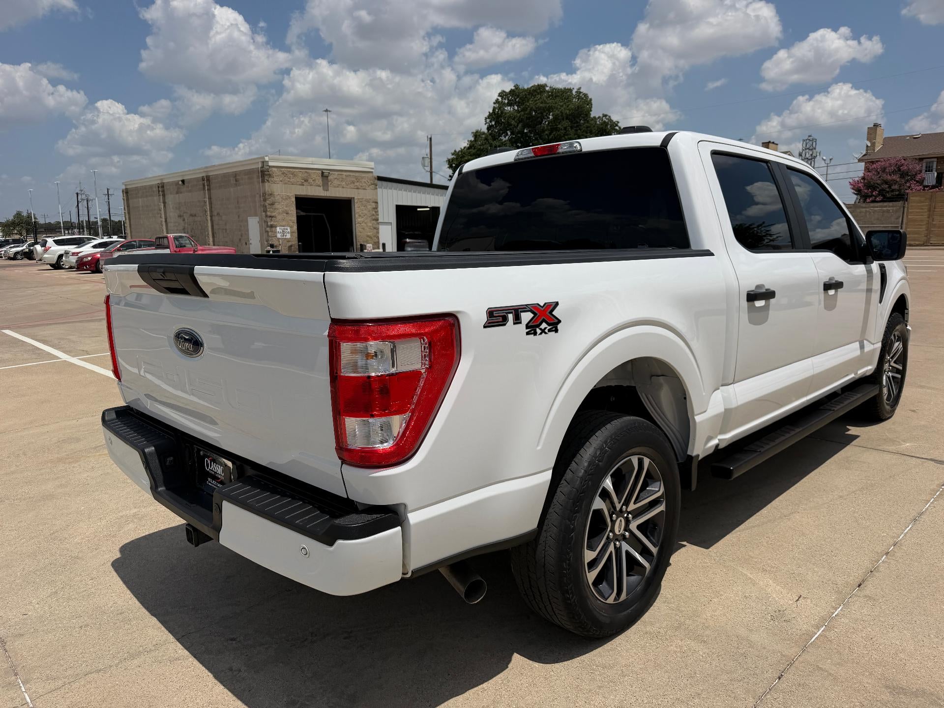2023 Ford F-150 XL 4WD SuperCrew 5.5' Box