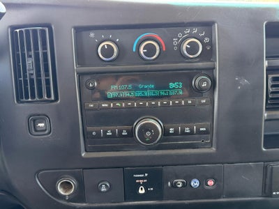2015 Chevrolet Express Passenger 2500 Regular Wheelbase Rear-Wheel Drive 1LT
