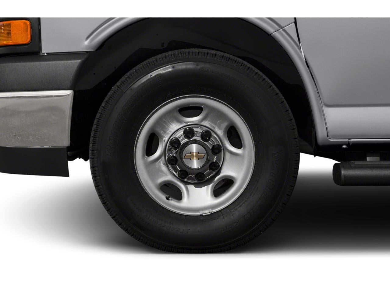 2015 Chevrolet Express Passenger 2500 Regular Wheelbase Rear-Wheel Drive 1LT