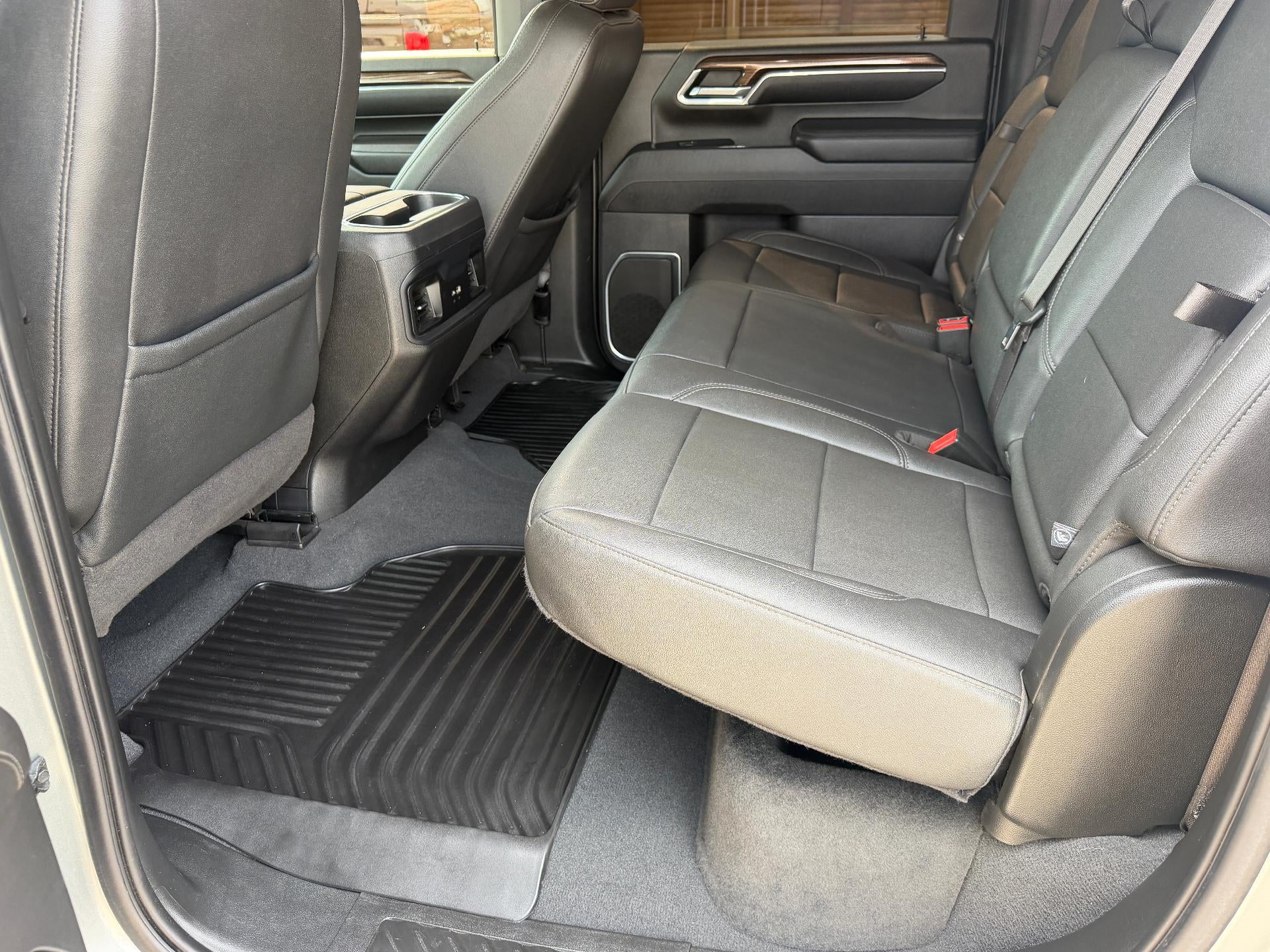 2024 Chevrolet Silverado 3500 HD Crew Cab Standard Box 4-Wheel Drive LT