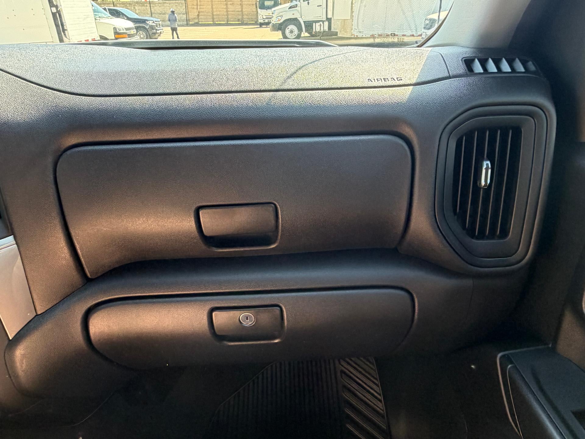 2024 Chevrolet Silverado 1500 Crew Cab Short Box 2-Wheel Drive Custom