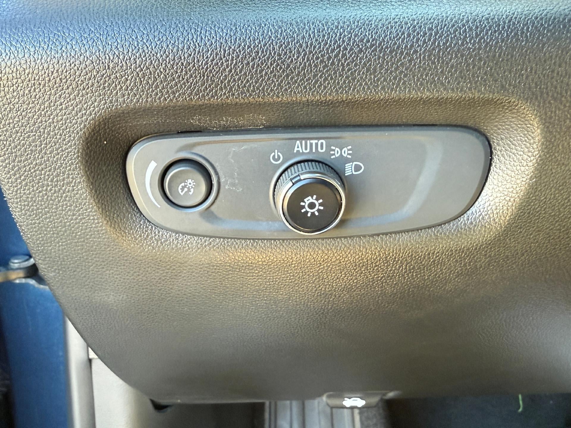 2023 Chevrolet Traverse FWD 1LS