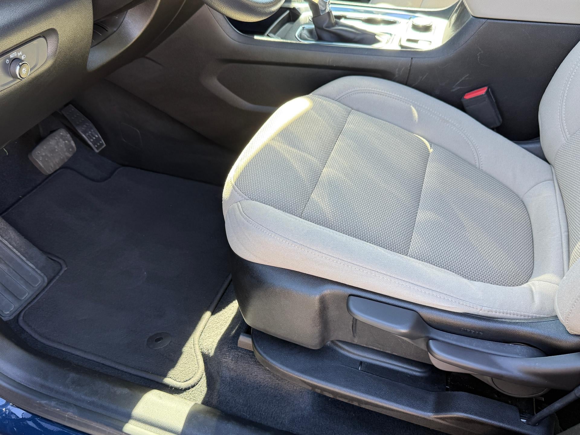 2023 Chevrolet Traverse FWD 1LS