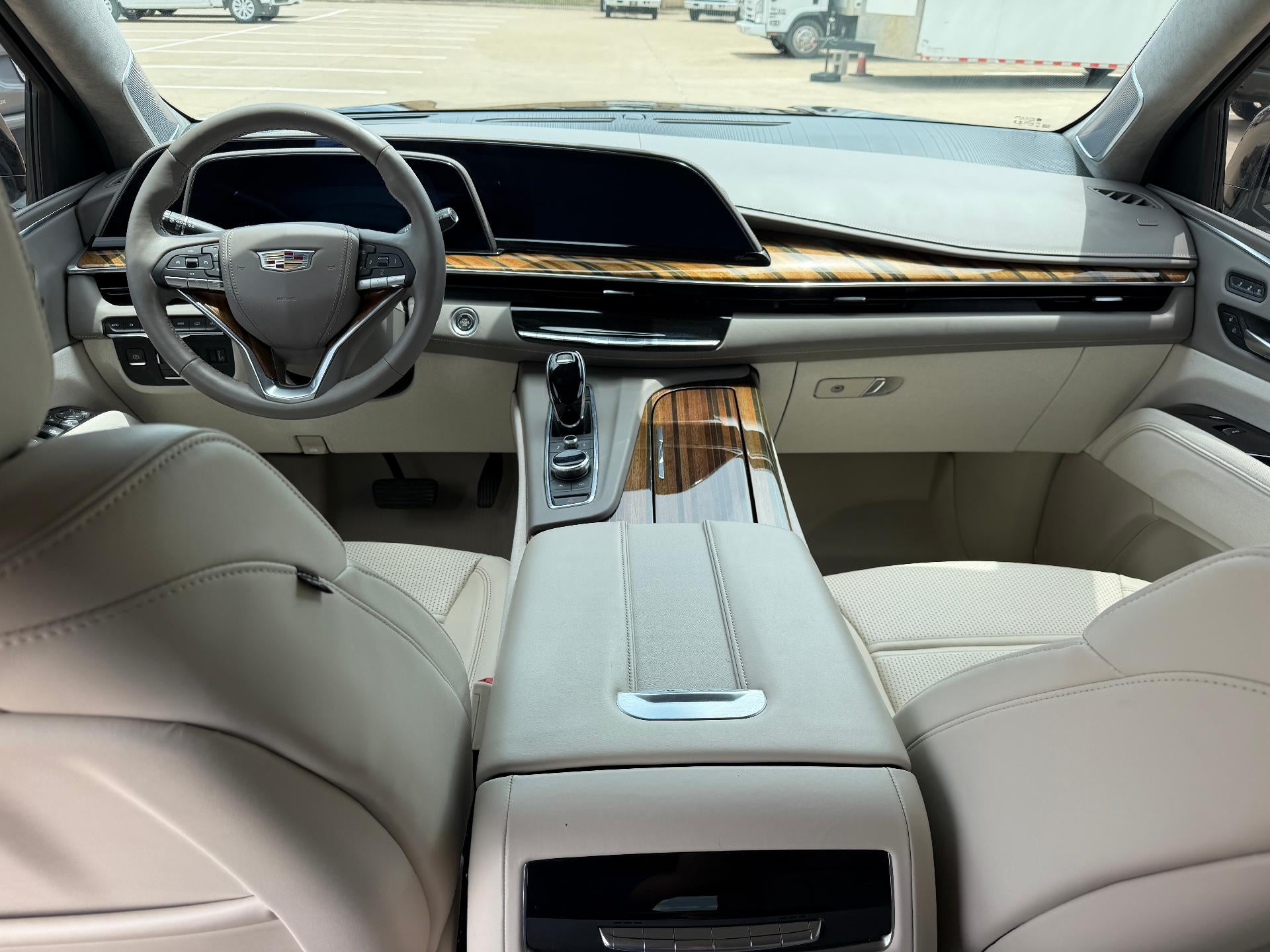 2022 Cadillac Escalade 4WD Sport Platinum