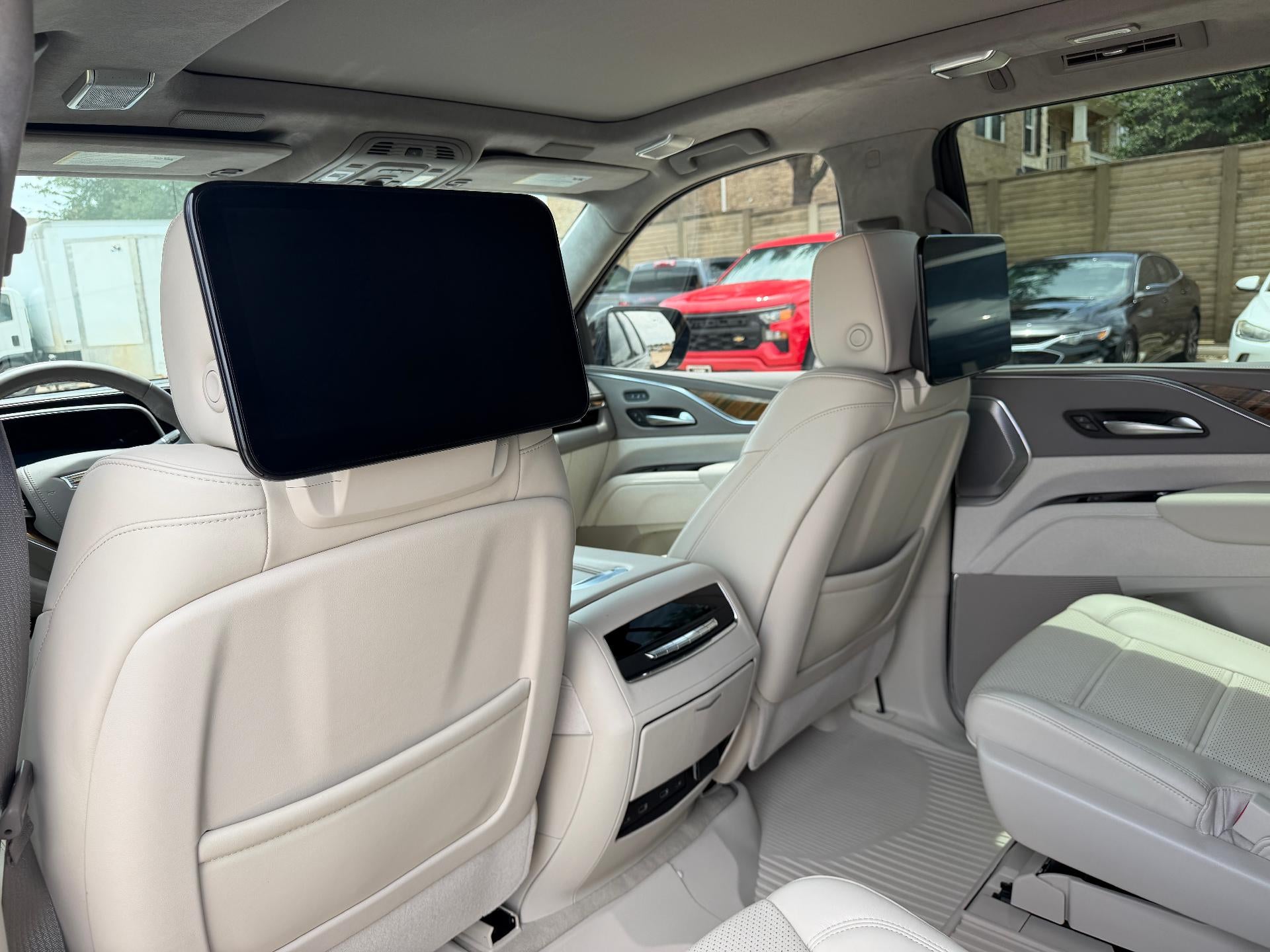 2022 Cadillac Escalade 4WD Sport Platinum
