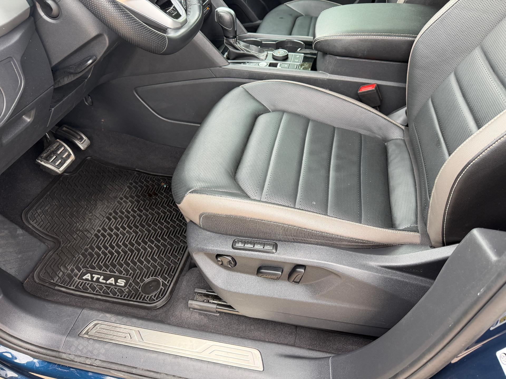 2023 Volkswagen Atlas 3.6L V6 SEL Premium R-Line 4MOTION