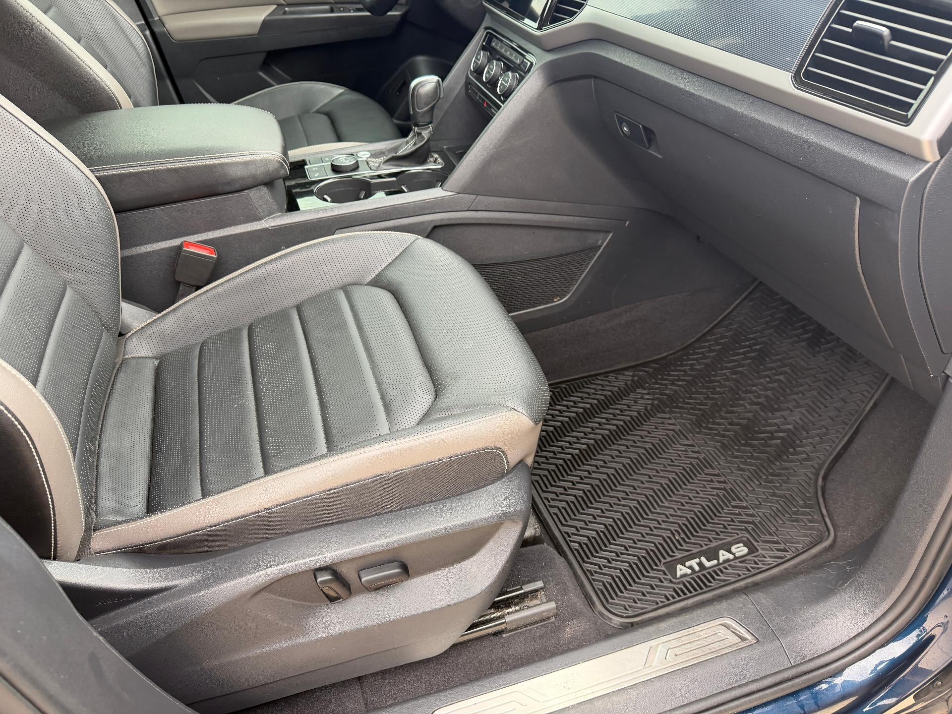 2023 Volkswagen Atlas 3.6L V6 SEL Premium R-Line 4MOTION