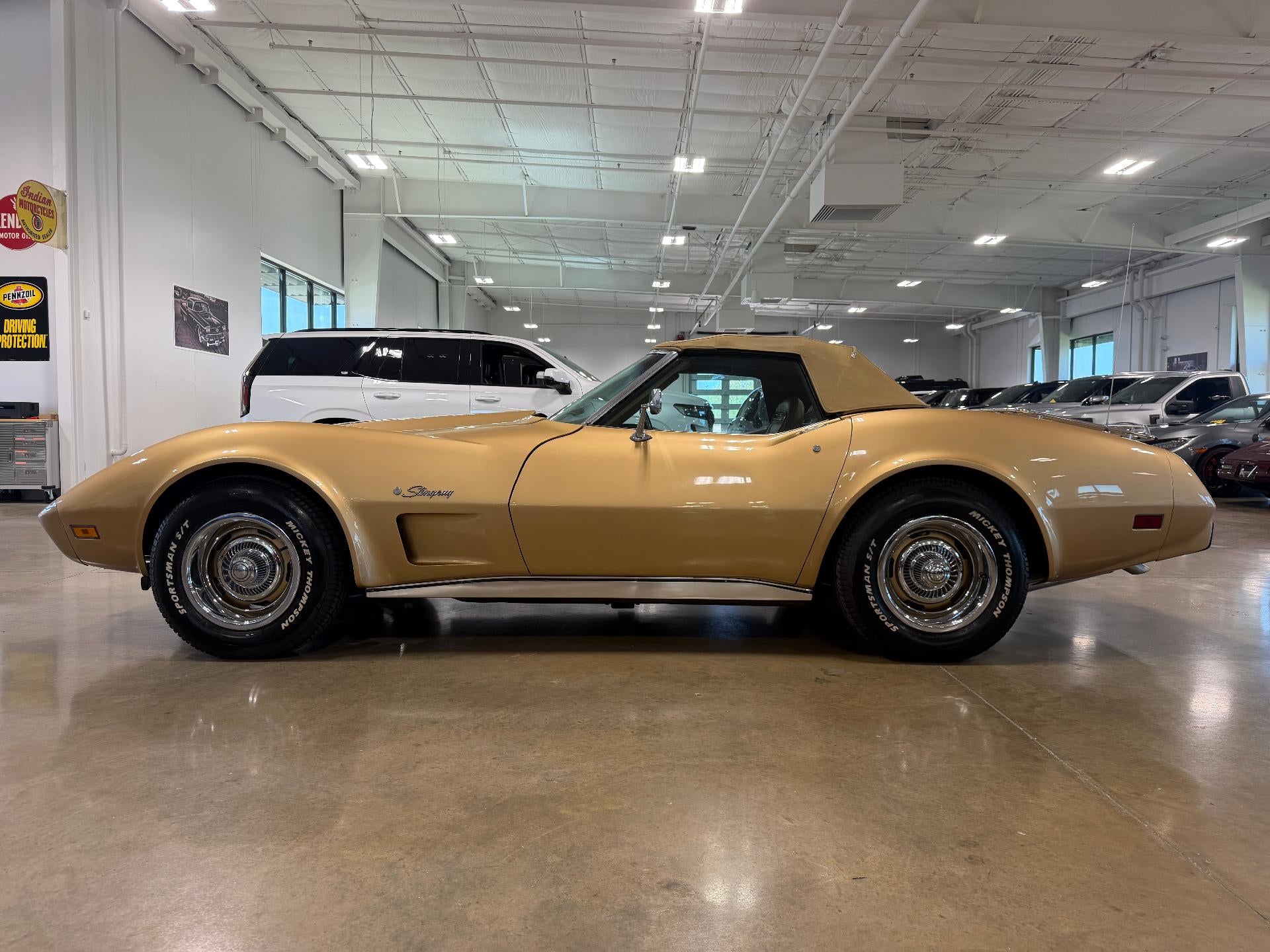 1975 Chevrolet Corvette Base