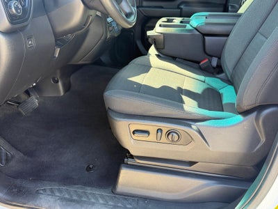 2022 Chevrolet Silverado 2500 HD Crew Cab Standard Box 4-Wheel Drive Custom