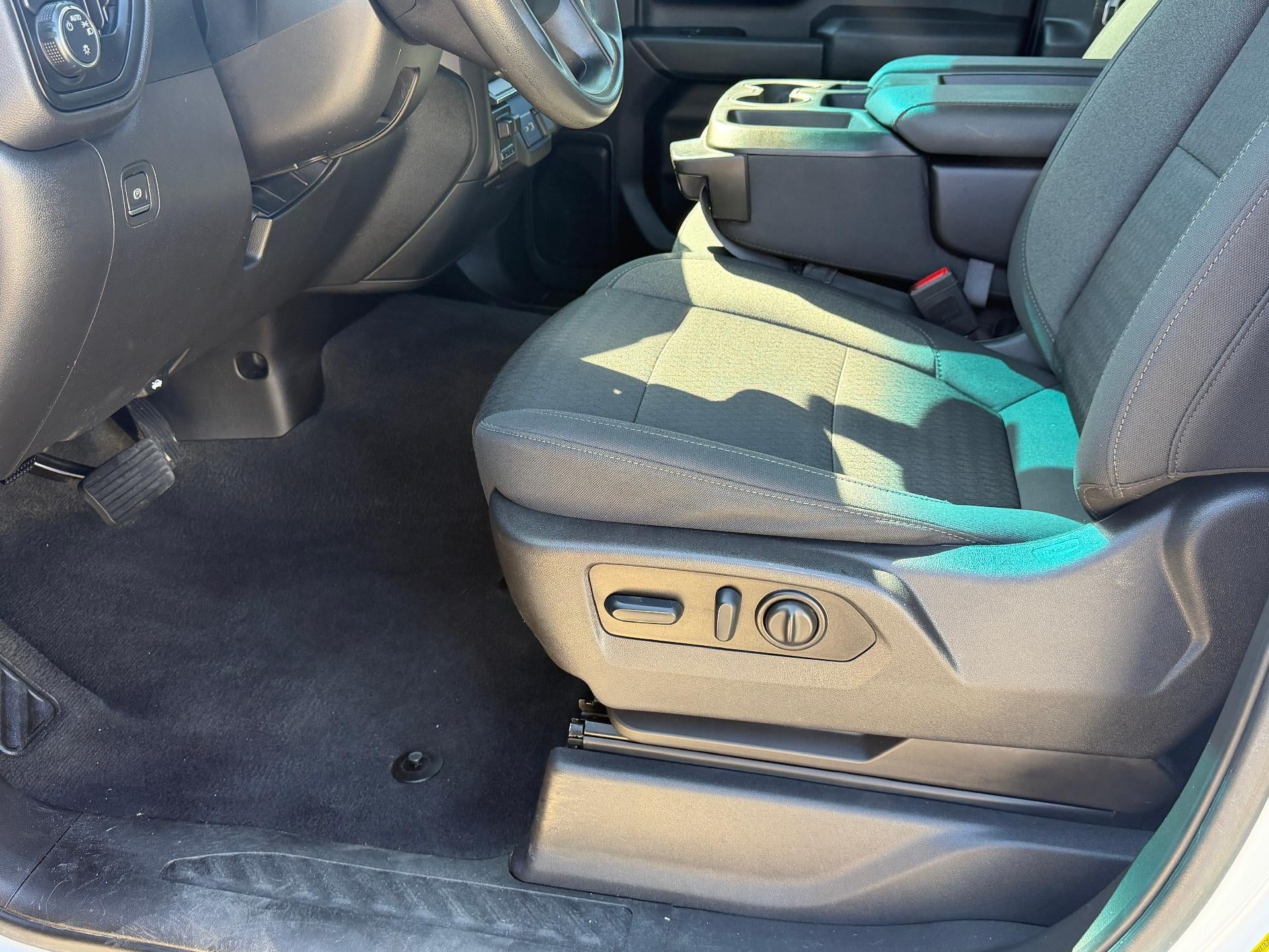 2022 Chevrolet Silverado 2500 HD Crew Cab Standard Box 4-Wheel Drive Custom