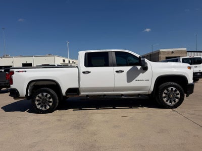 2022 Chevrolet Silverado 2500 HD Crew Cab Standard Box 4-Wheel Drive Custom