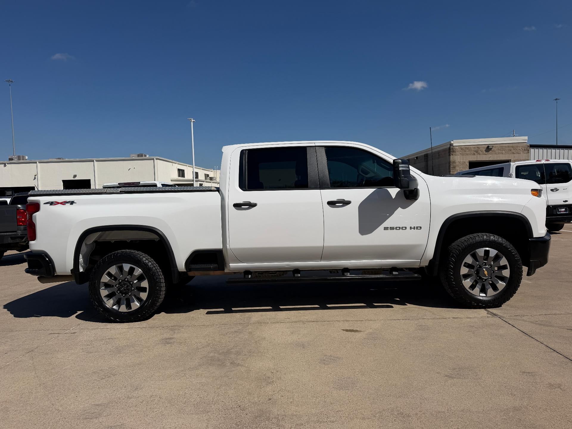 2022 Chevrolet Silverado 2500 HD Crew Cab Standard Box 4-Wheel Drive Custom
