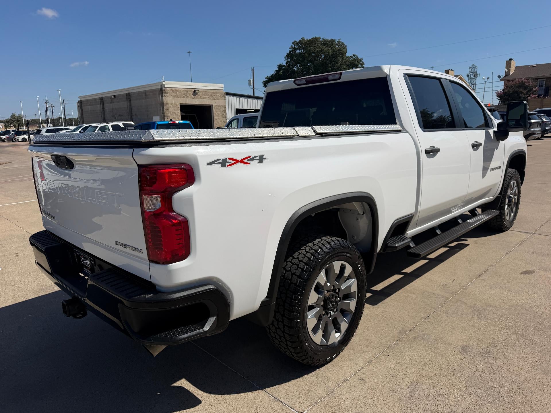 2022 Chevrolet Silverado 2500 HD Crew Cab Standard Box 4-Wheel Drive Custom