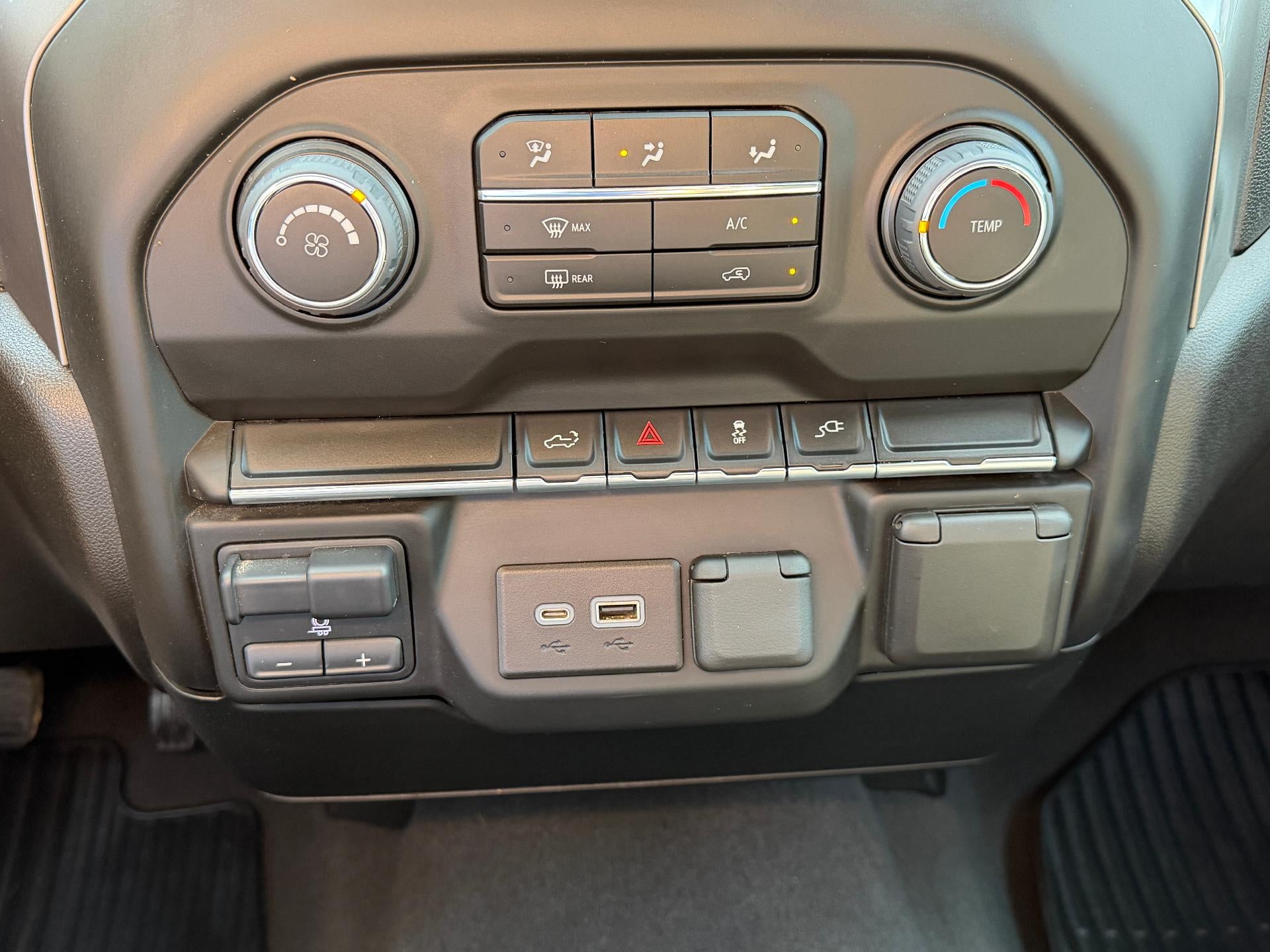 2022 Chevrolet Silverado 2500 HD Crew Cab Long Box 4-Wheel Drive Custom