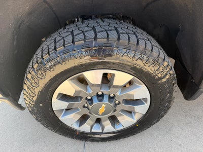 2022 Chevrolet Silverado 2500 HD Crew Cab Standard Box 4-Wheel Drive Custom