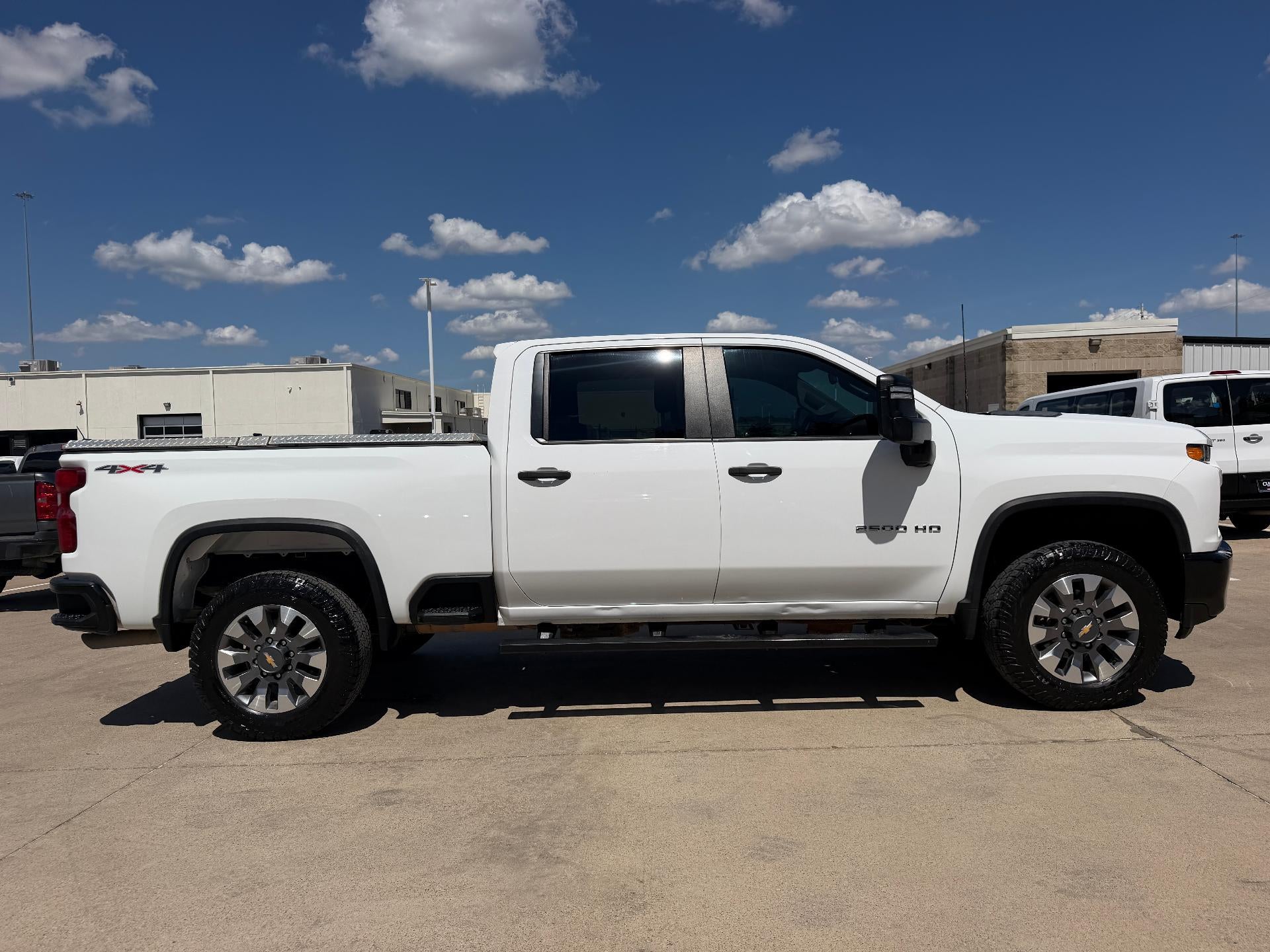 2022 Chevrolet Silverado 2500 HD Crew Cab Standard Box 4-Wheel Drive Custom