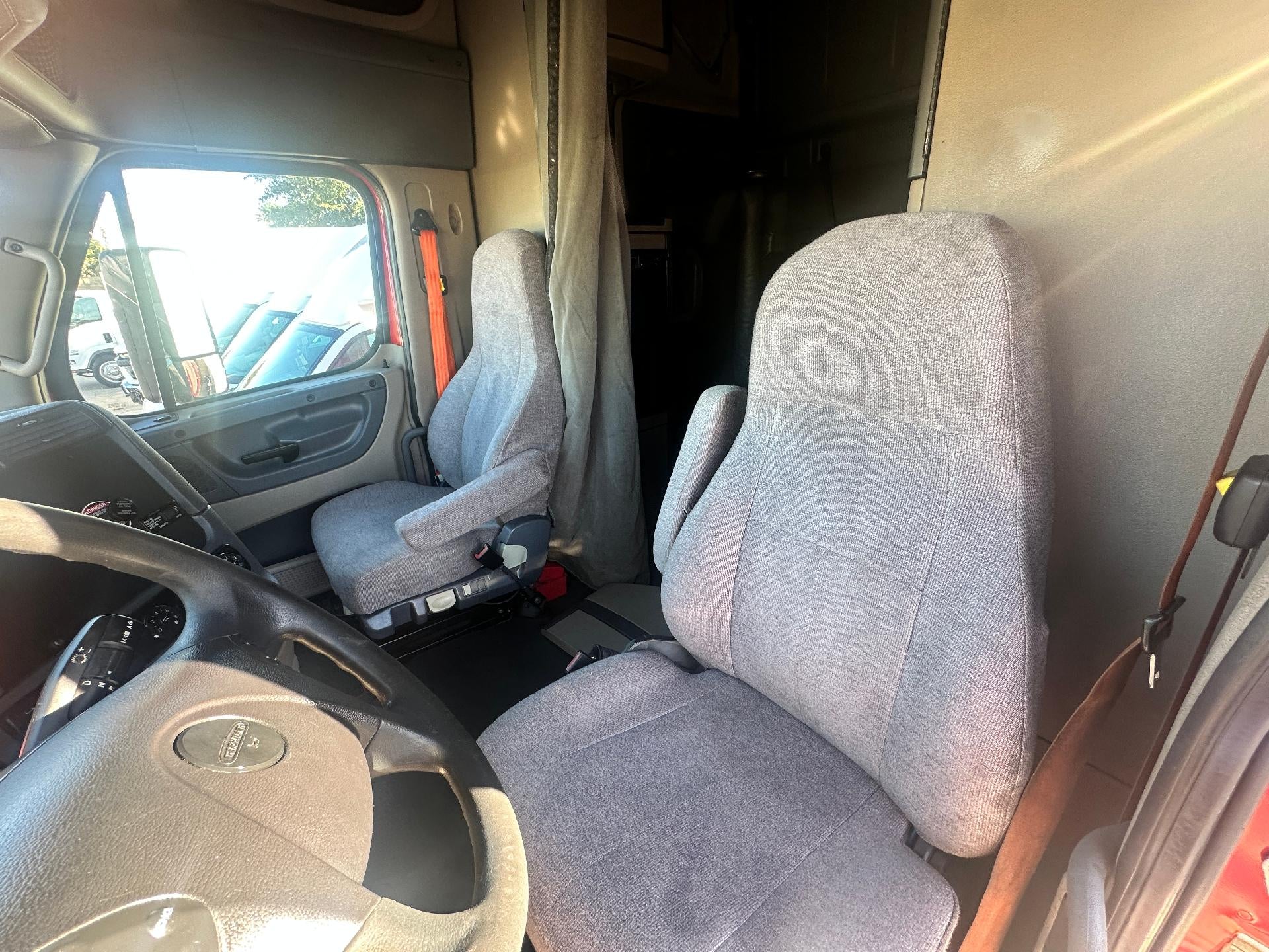 2015 Freightliner CASC Base