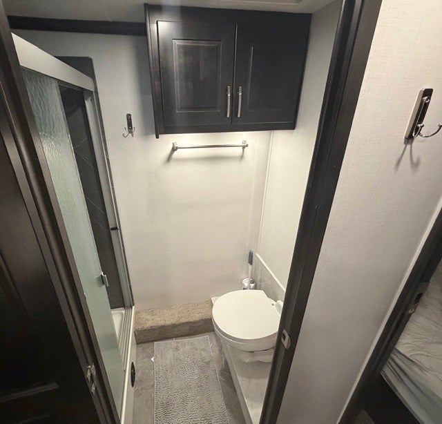 2023 DYNAMAX DX3 37TS Base