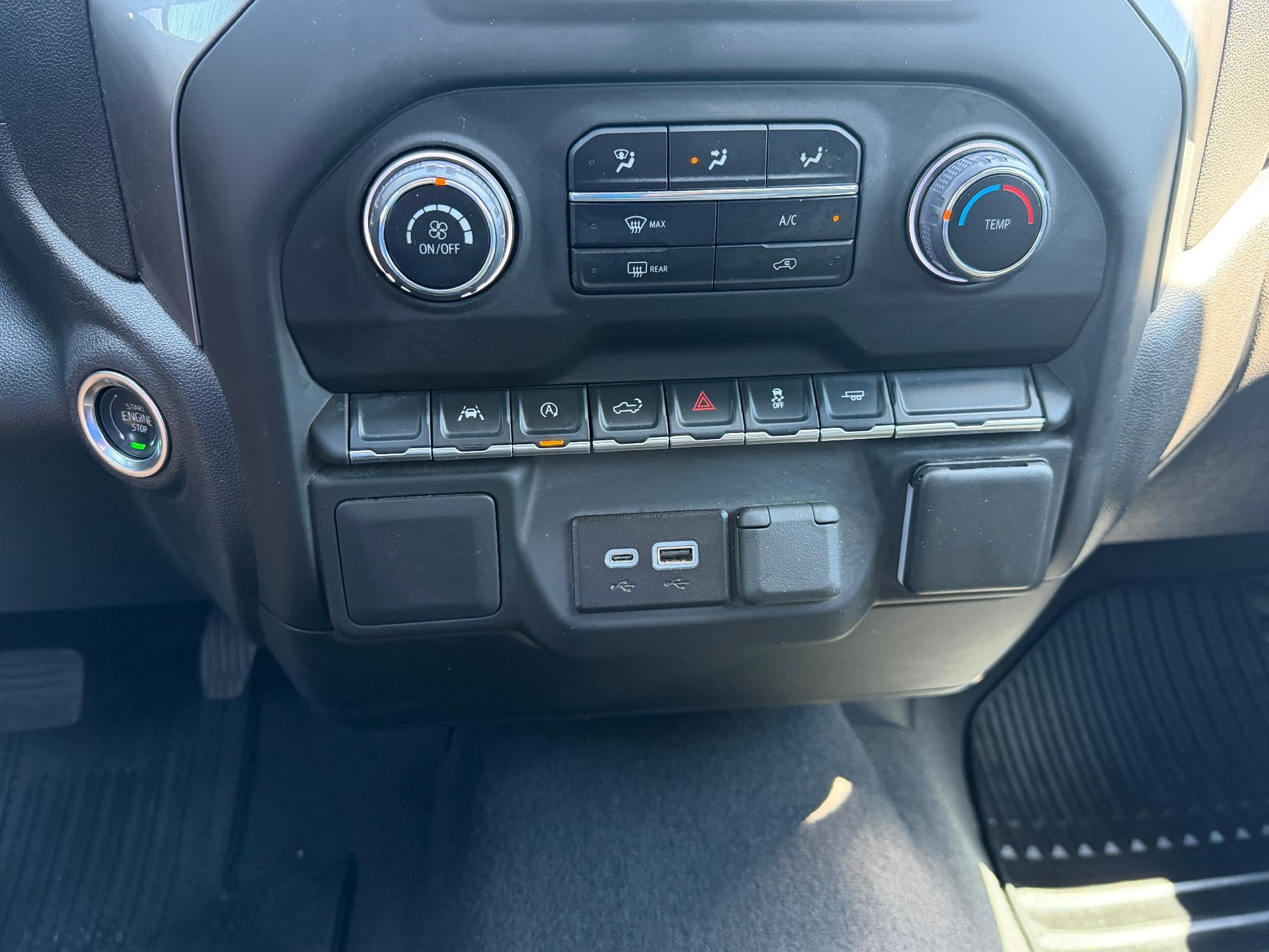 2025 Chevrolet Silverado 1500 Crew Cab Short Box 2-Wheel Drive Custom