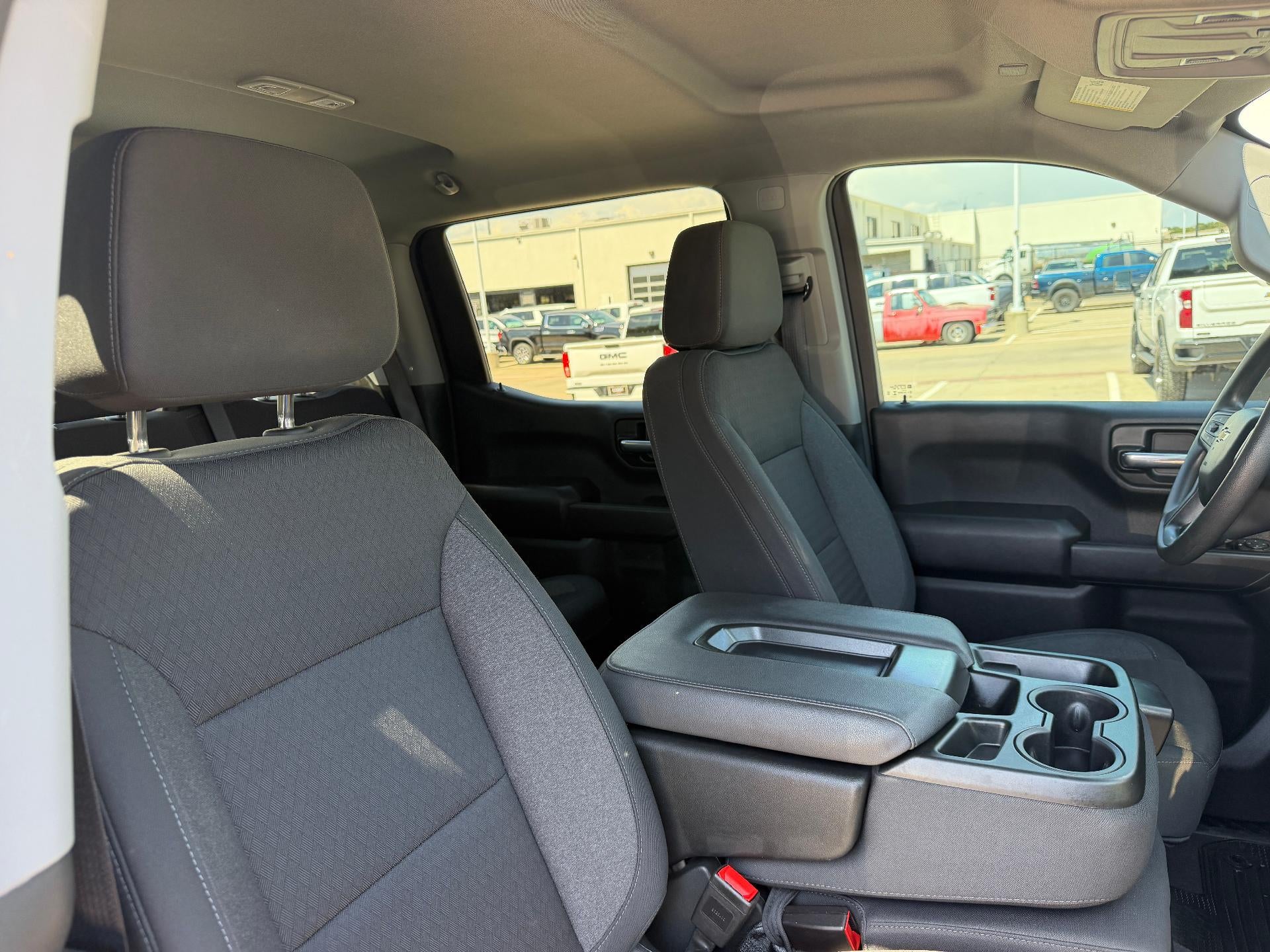 2025 Chevrolet Silverado 1500 Crew Cab Short Box 2-Wheel Drive Custom